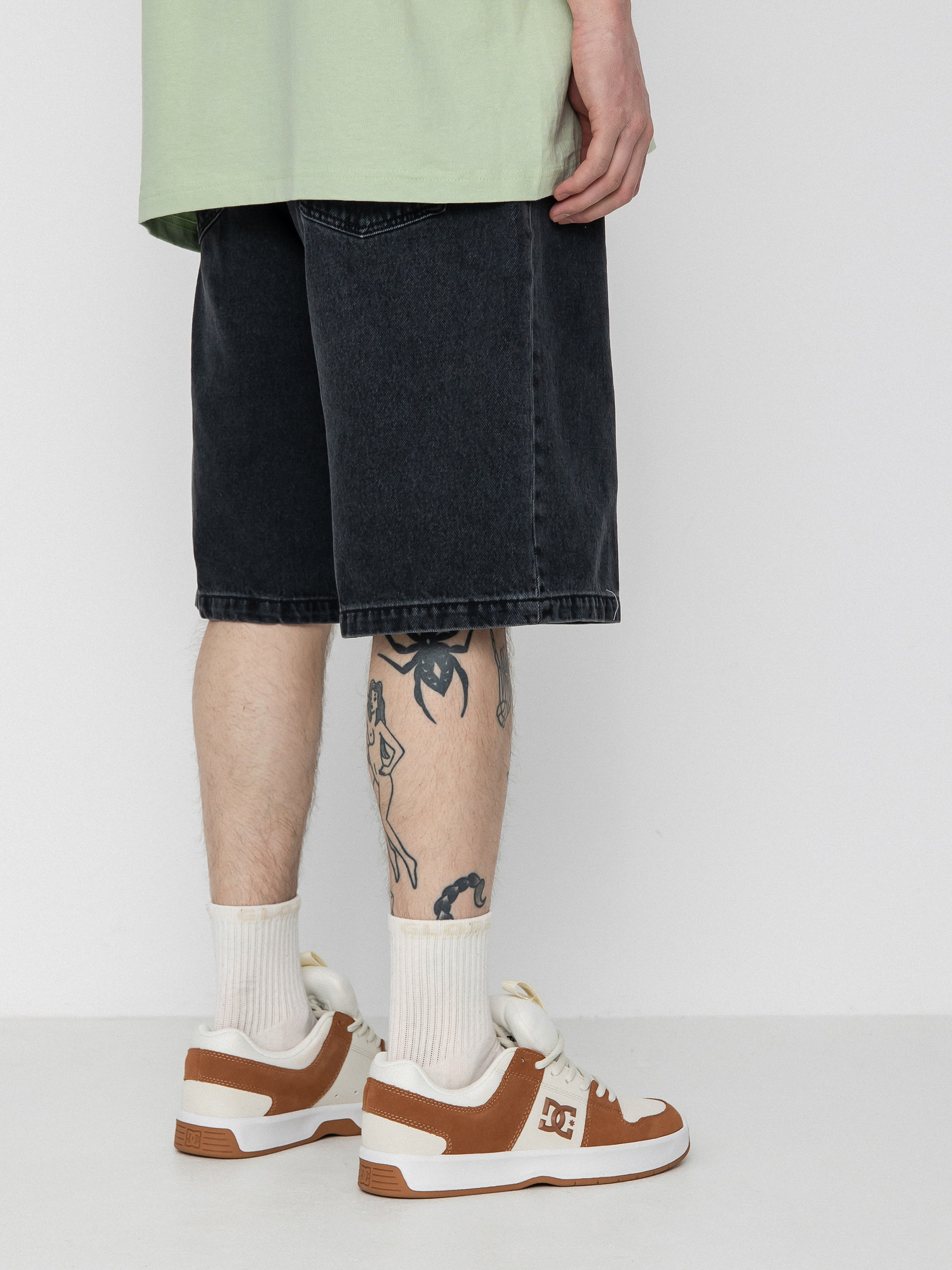 Carhartt WIP Къси панталони Landon (black)