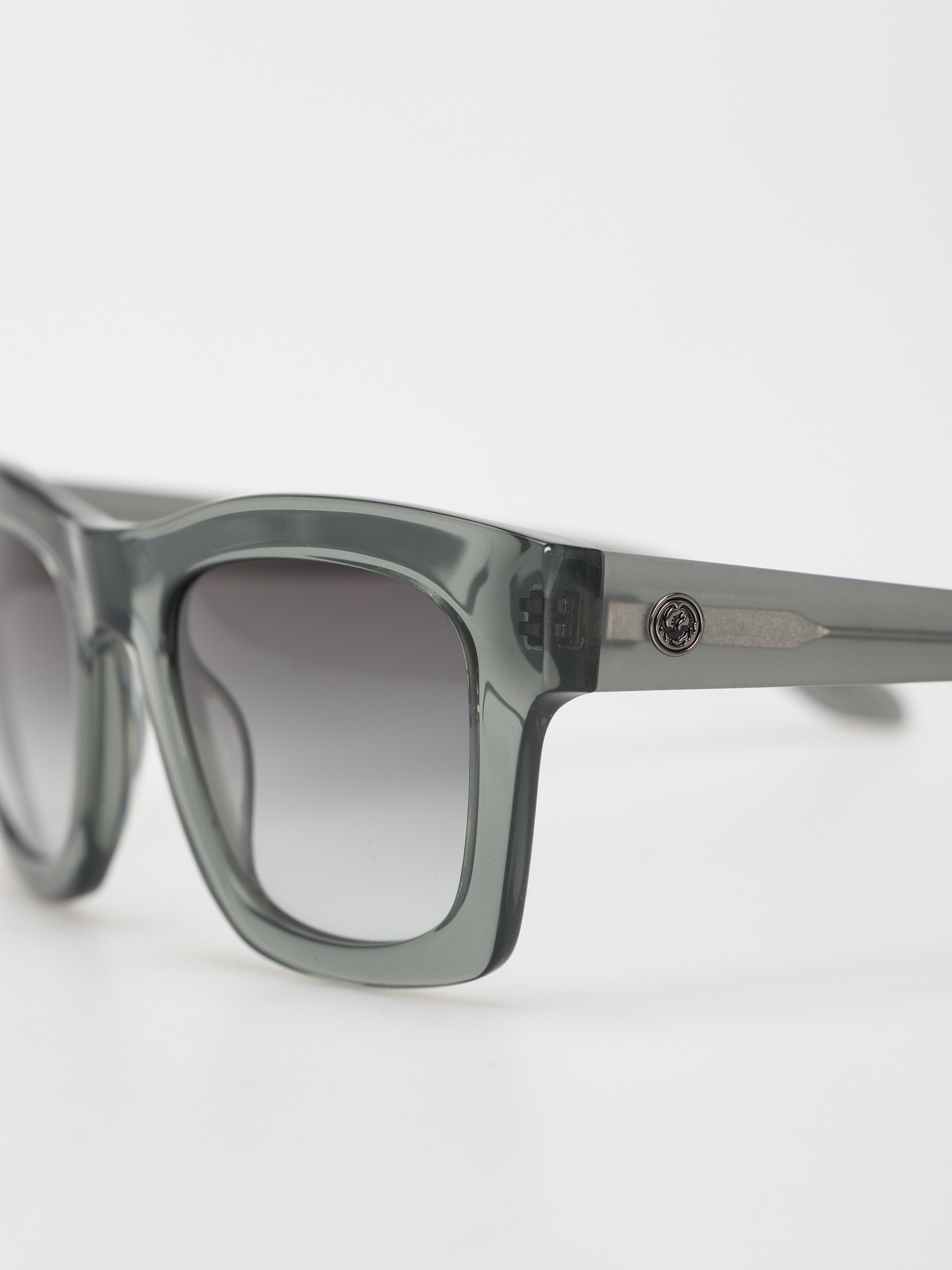 Dragon Слънчеви очила Waverly Wmn (grey crystal/lumalens smoke gradient)