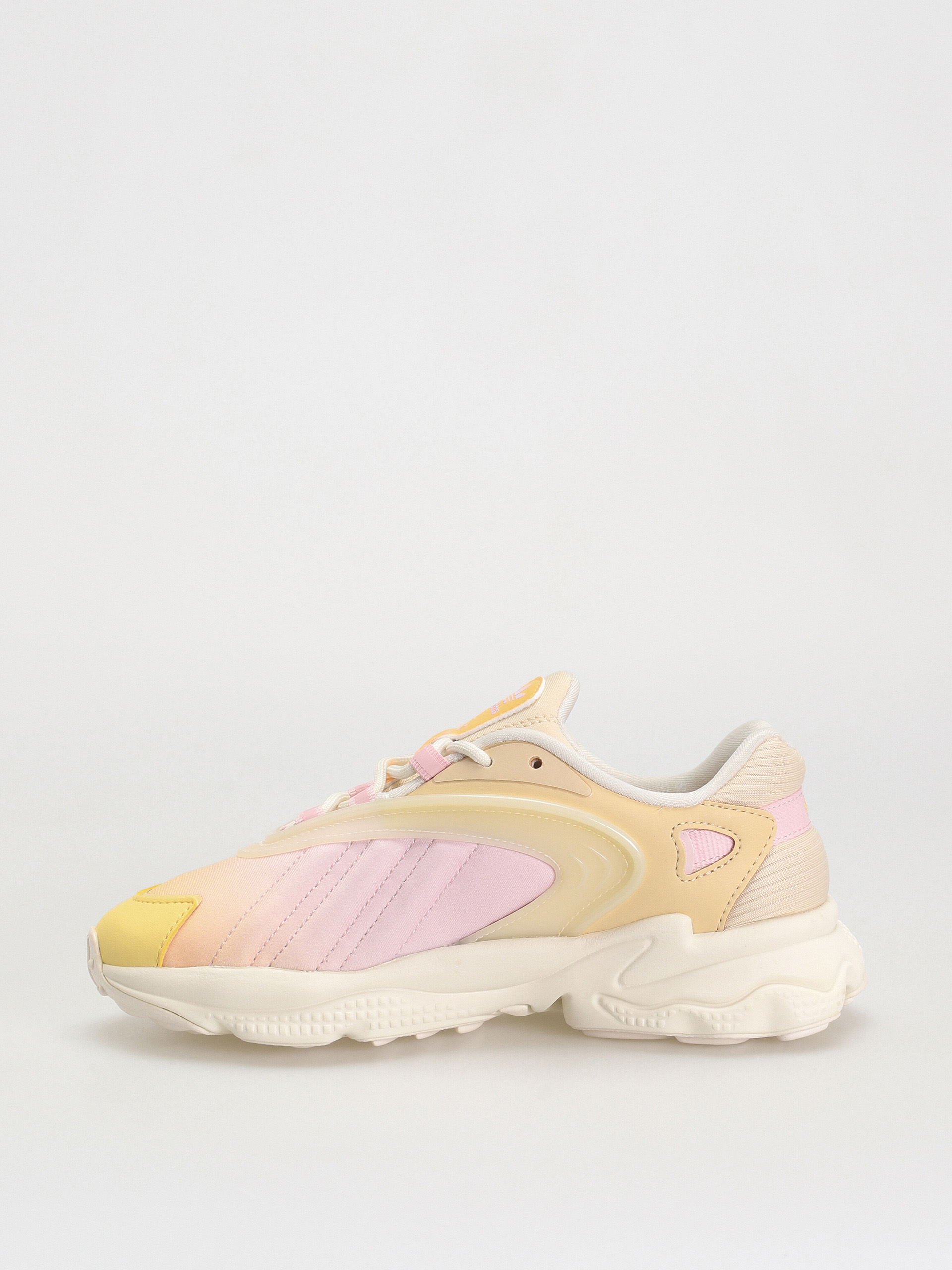 adidas Originals Обувки Oztral Wmn (owhite/aciora/sanstr)