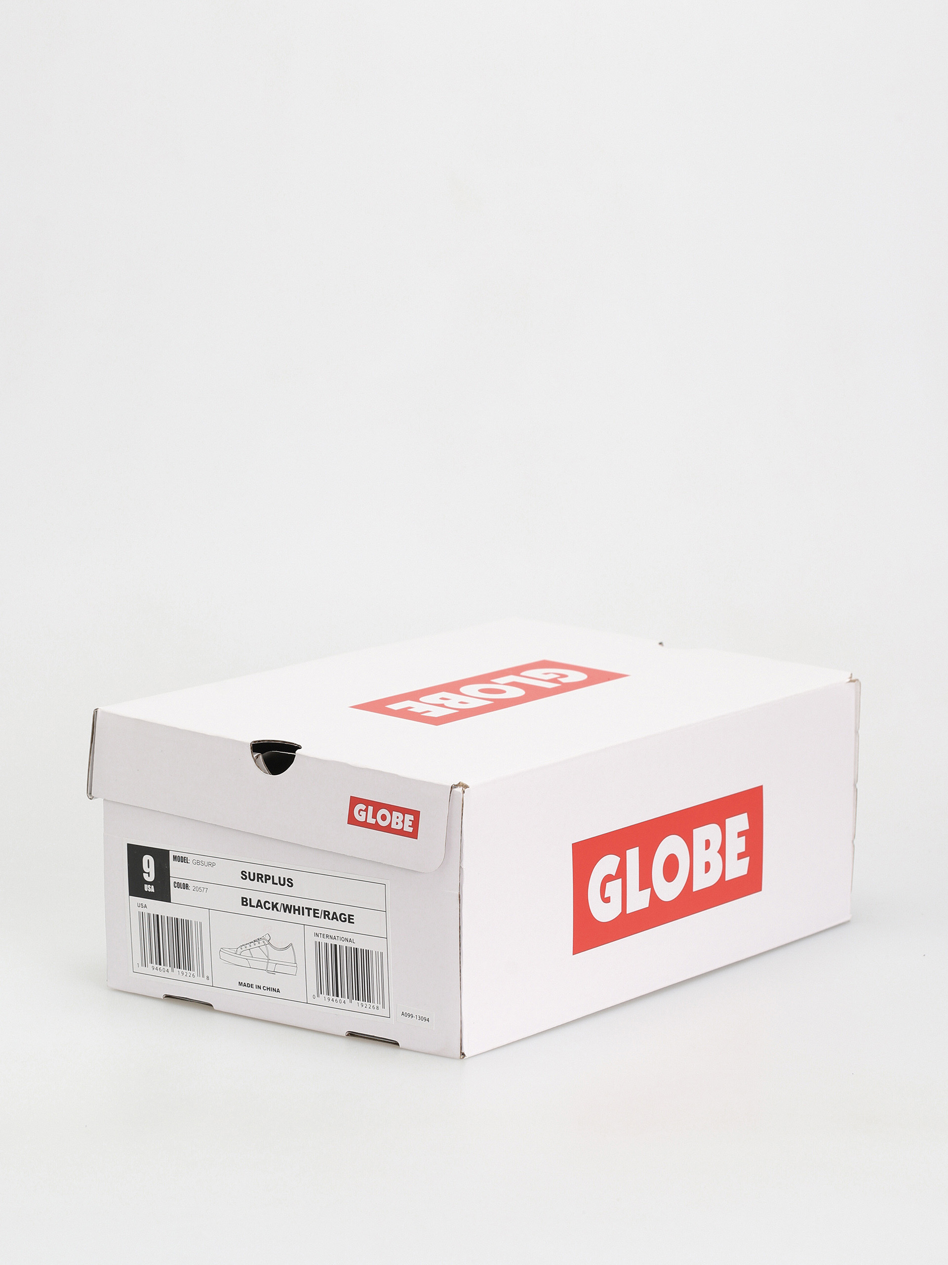 Globe Обувки Surplus (black/white/rage)