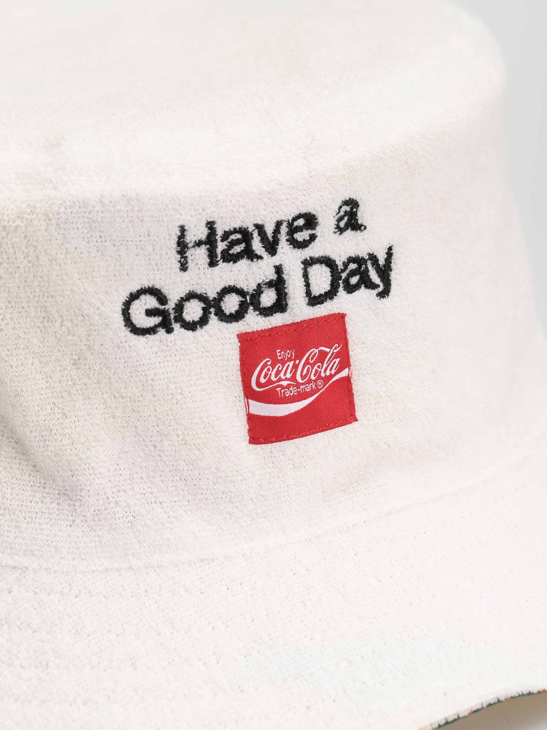 Brixton Шапка с периферия Coca-Cola Good Day Rev (yellow/white)