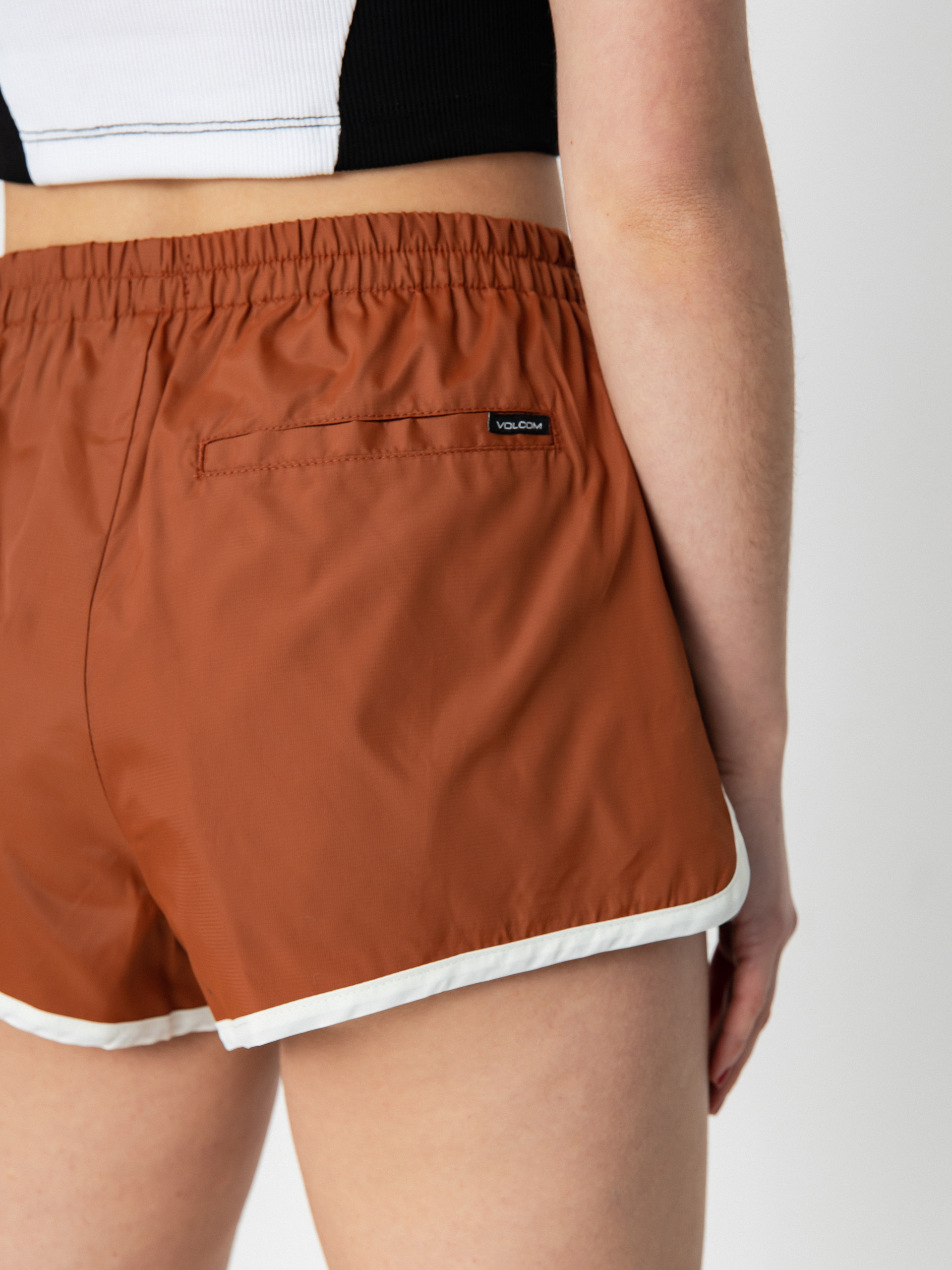 Volcom Къси панталони Coco Ho Runner Wmn (dark clay)