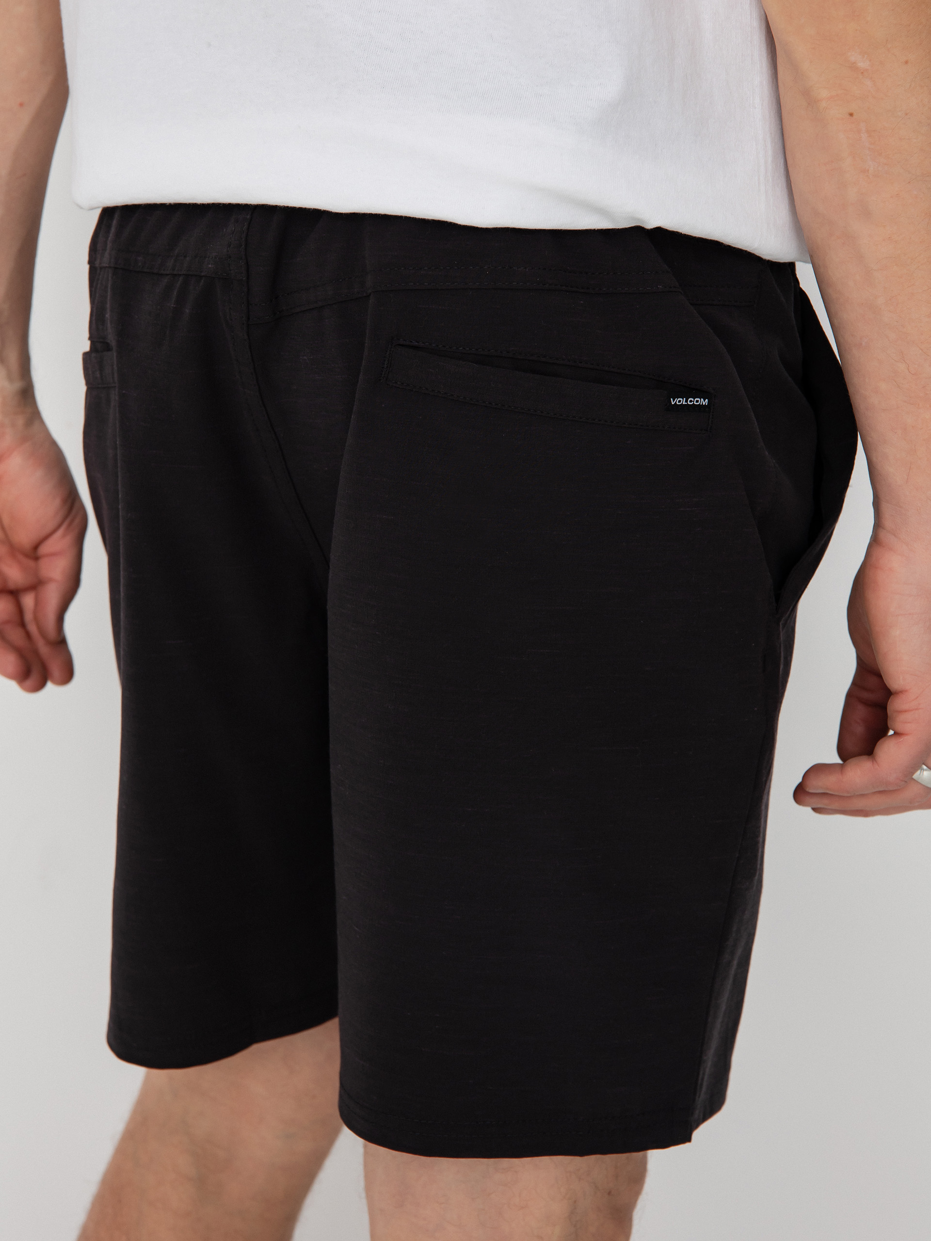 Volcom Къси панталони Understoned Hybrid 18 (black)