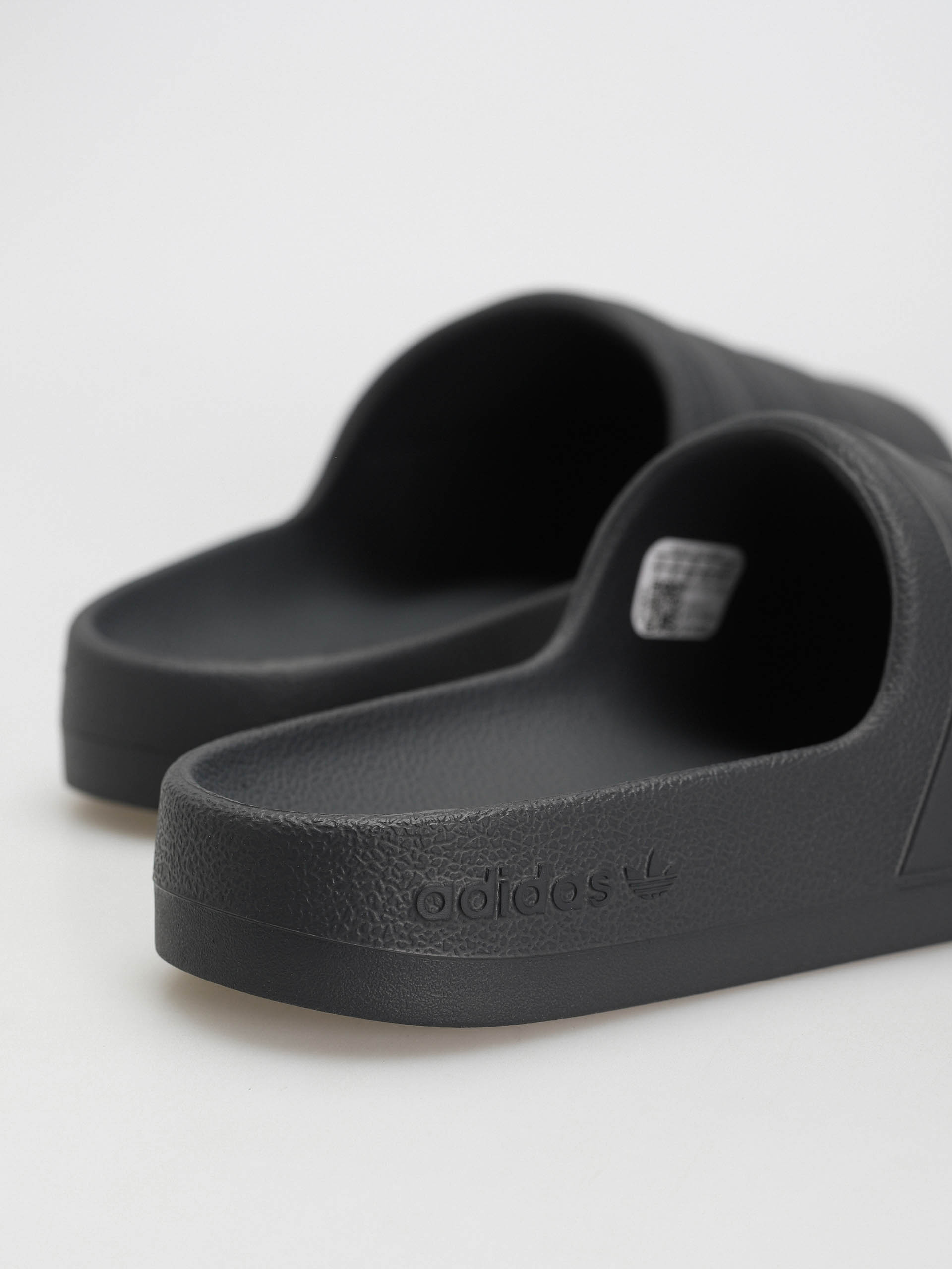 adidas Originals Чехли Adifom Adilette (carbon/carbon/cblack)