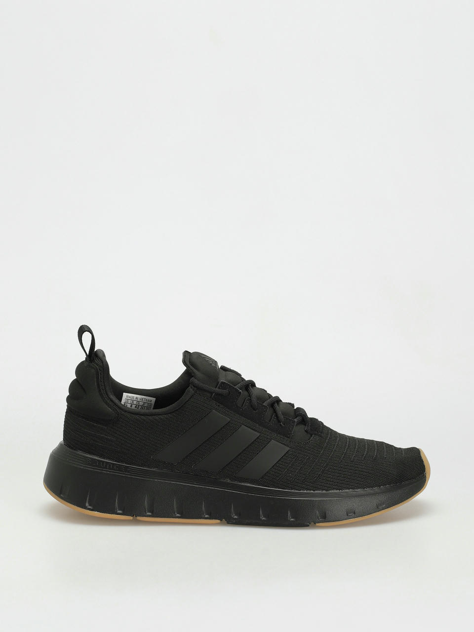 Обувки adidas Originals Swift Run 23 (cblack/cblack/gum3)