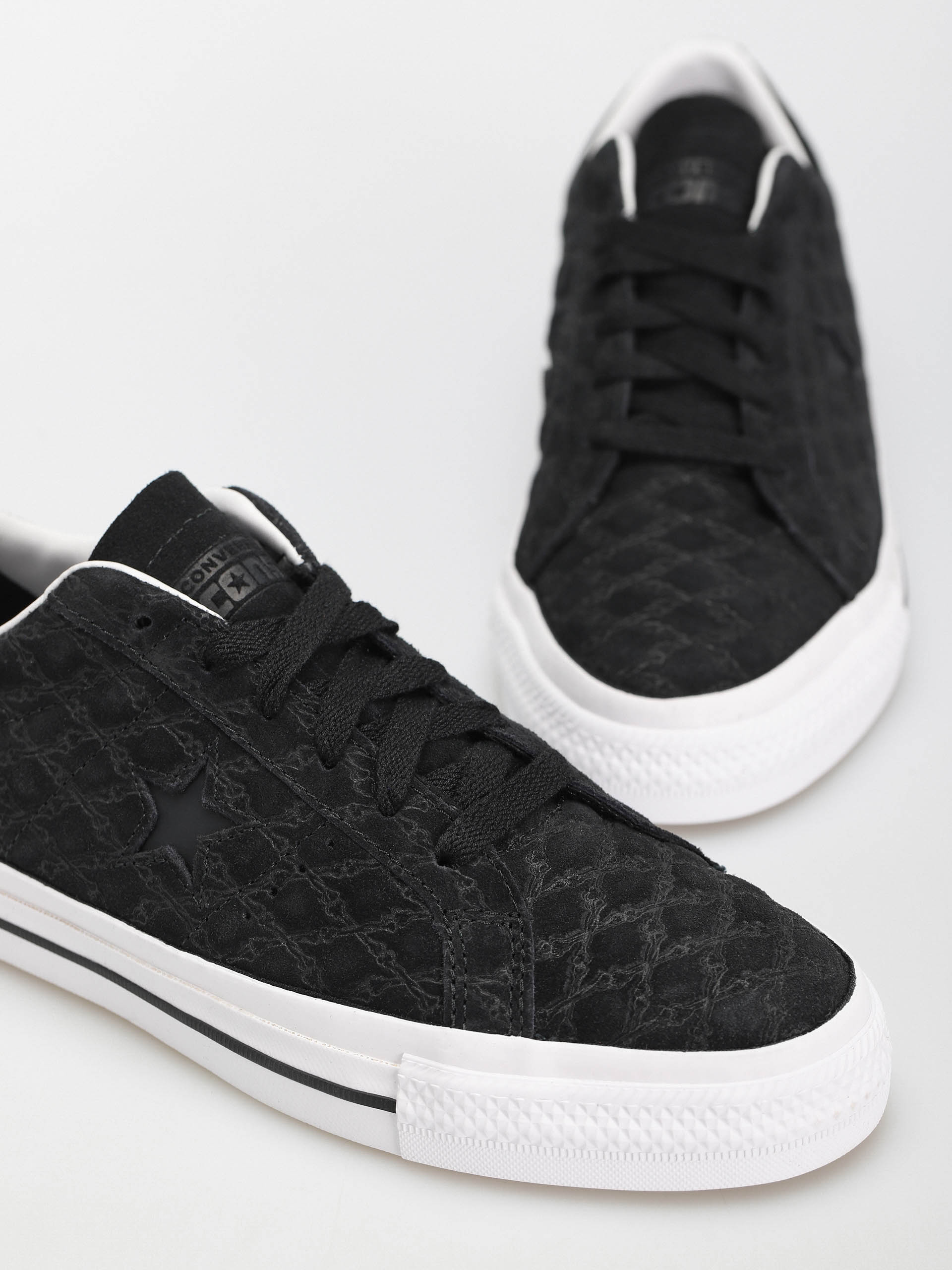 Обувки Converse One Star Pro Ox (black/black/white)