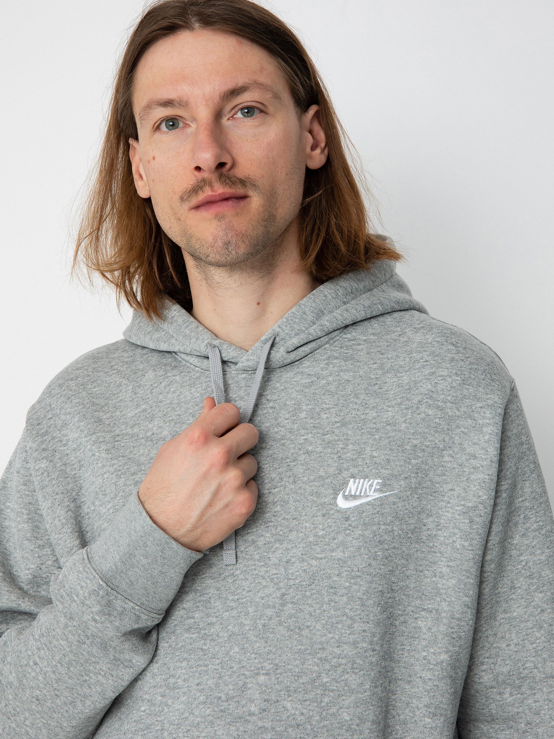 Nike Суитшърт с качулка Club Hoodie Po Bb HD (dk grey heather/matte silver/white)
