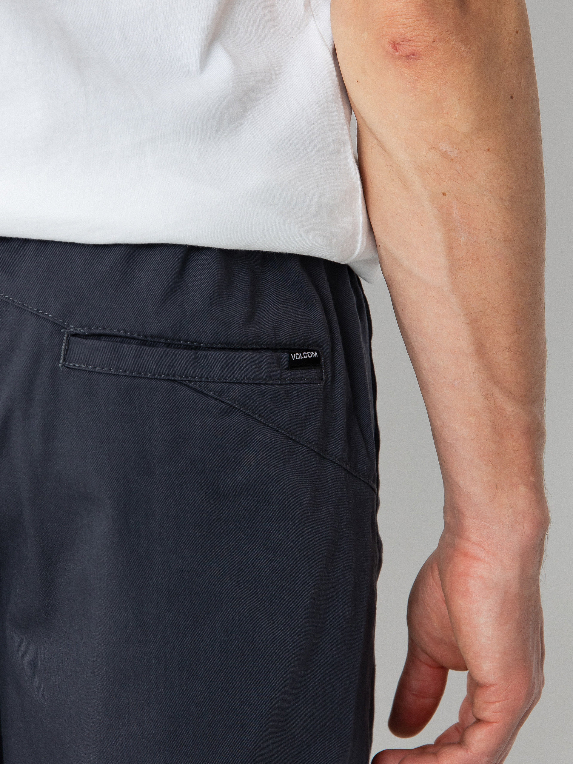 Volcom Къси панталони Frickin Ew 19 (charcoal)