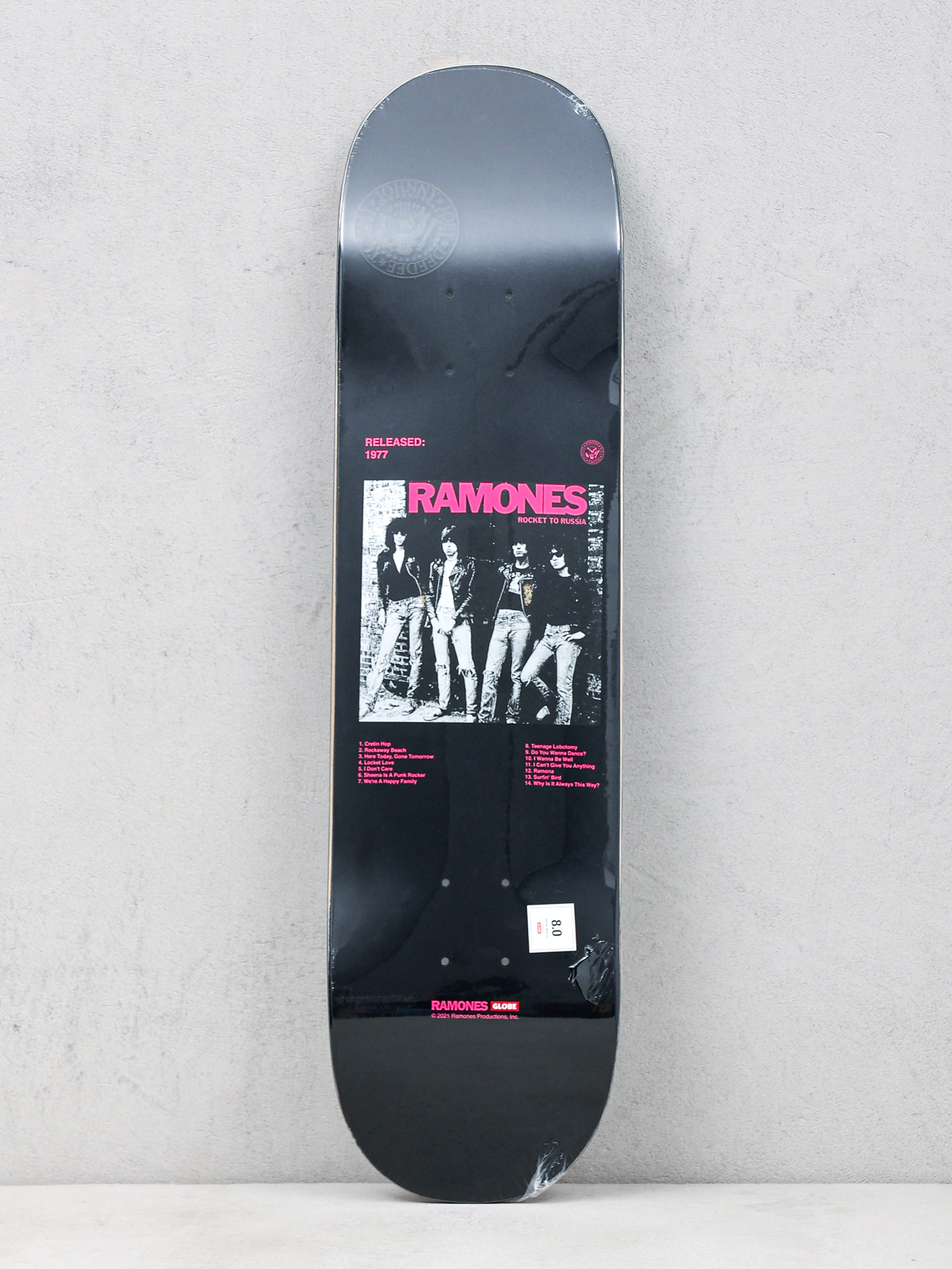Couverture d'album Globe X The Ramones 8,25 G2 noire Road to Ruin
