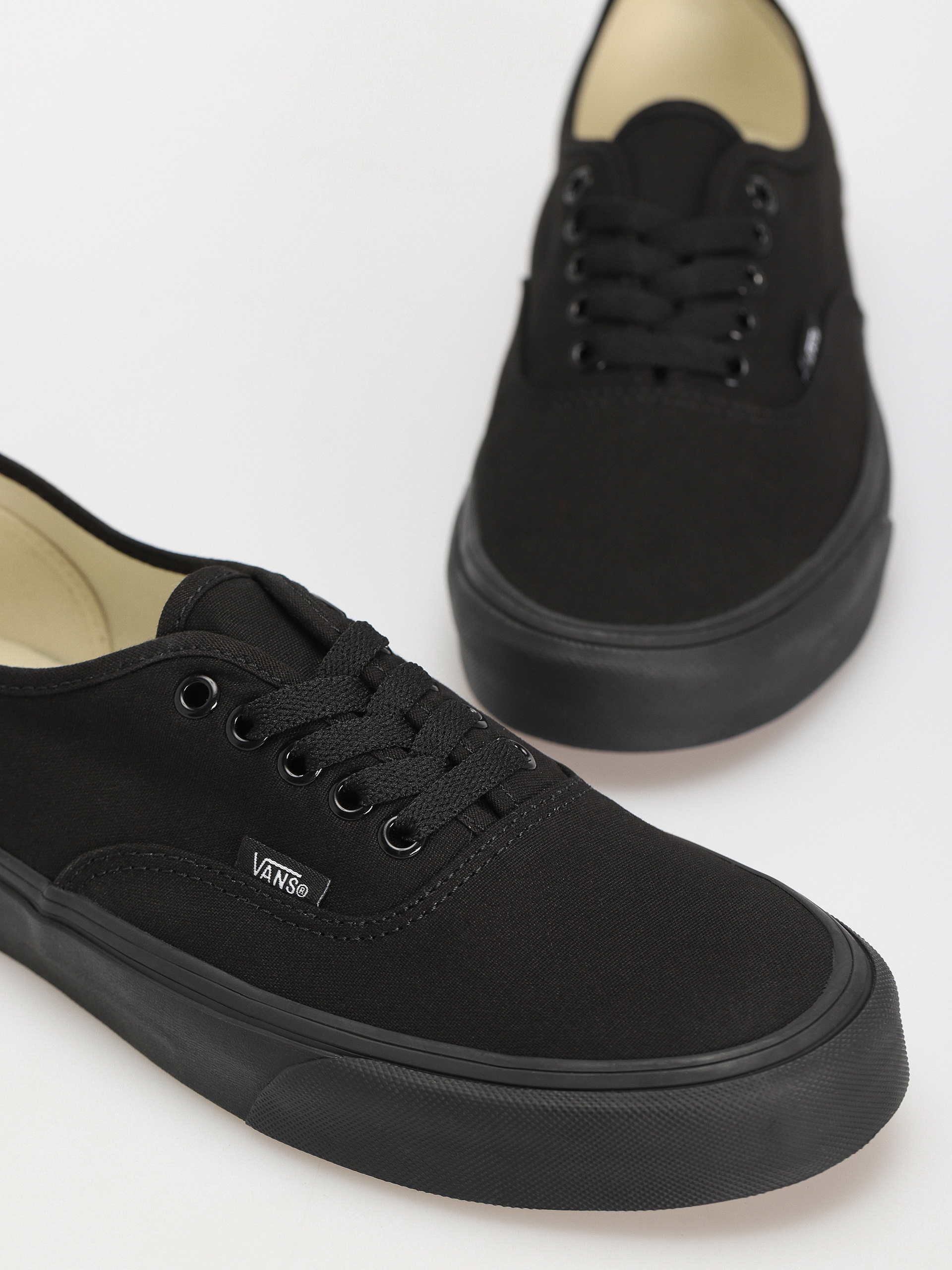 Обувки Vans Authentic (black/black)