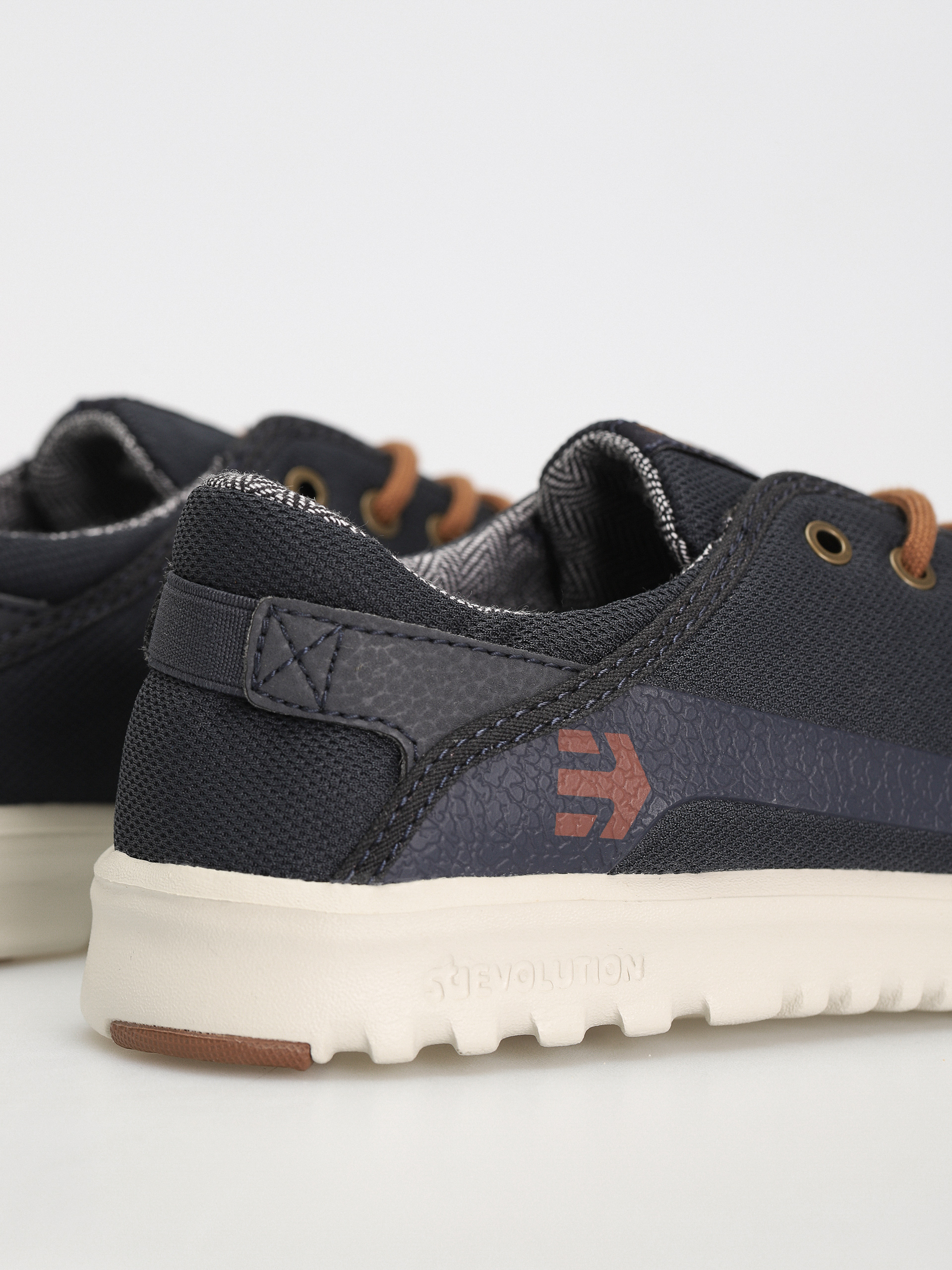 Обувки Etnies Scout (navy/gold)