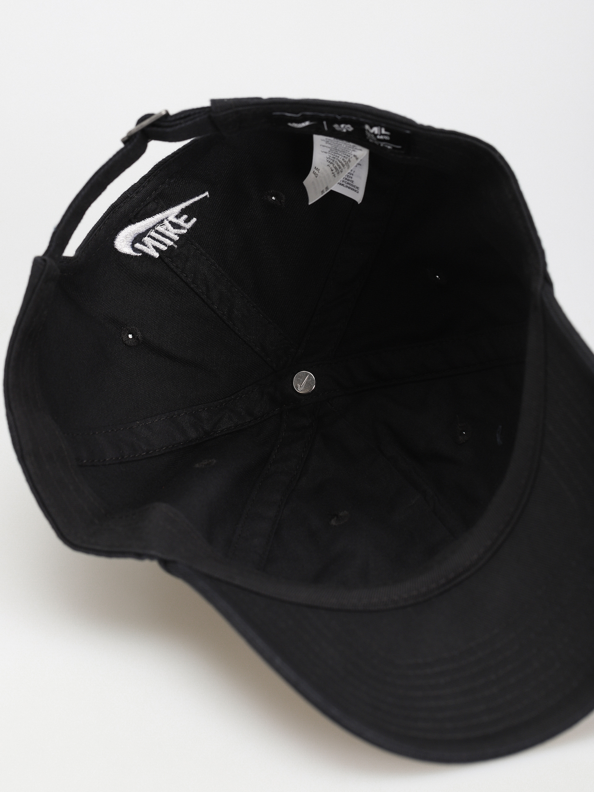Шапка с козирка Nike SB Club (black/white)