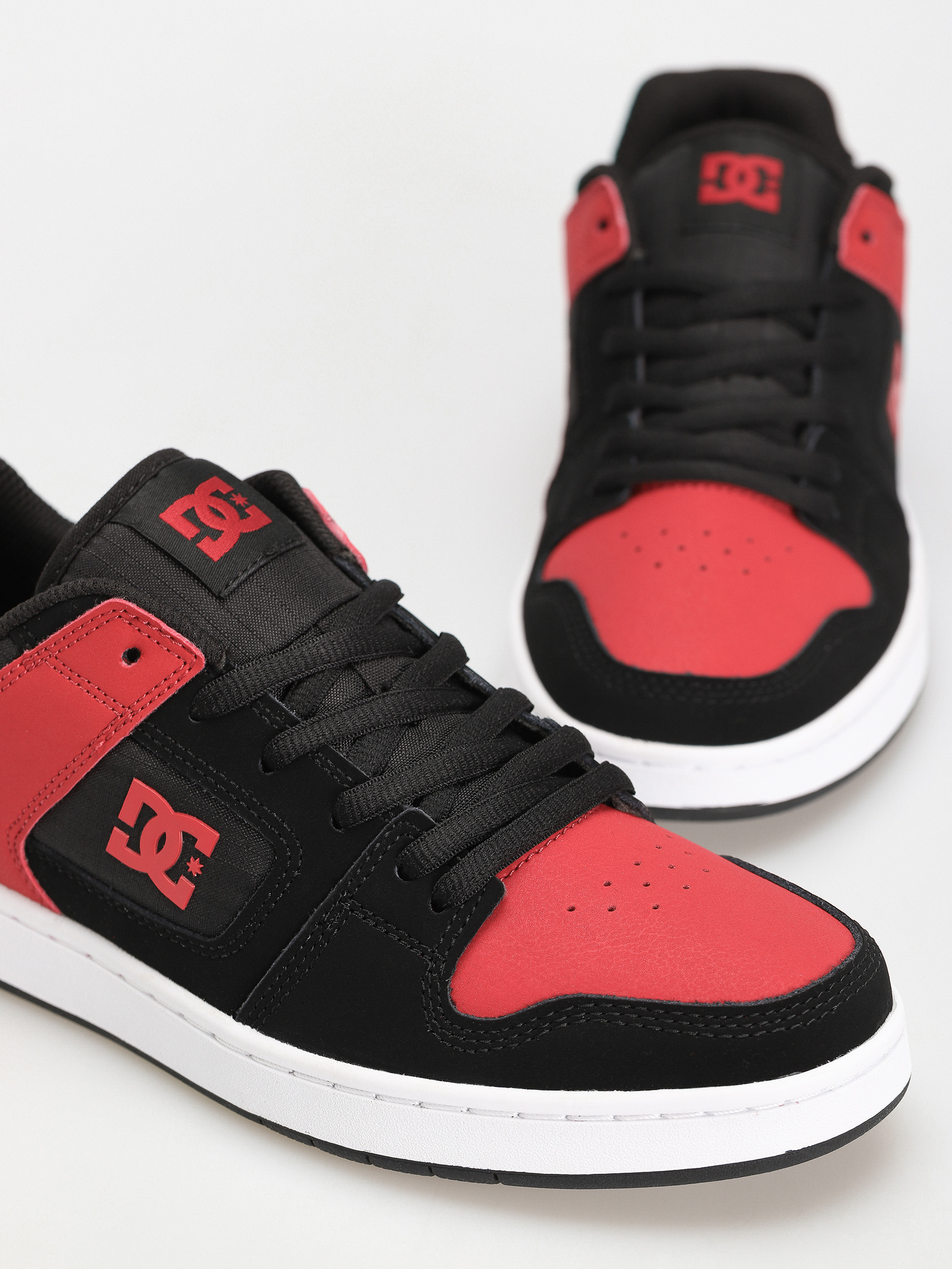 Обувки DC Manteca 4 (black/athletic red)
