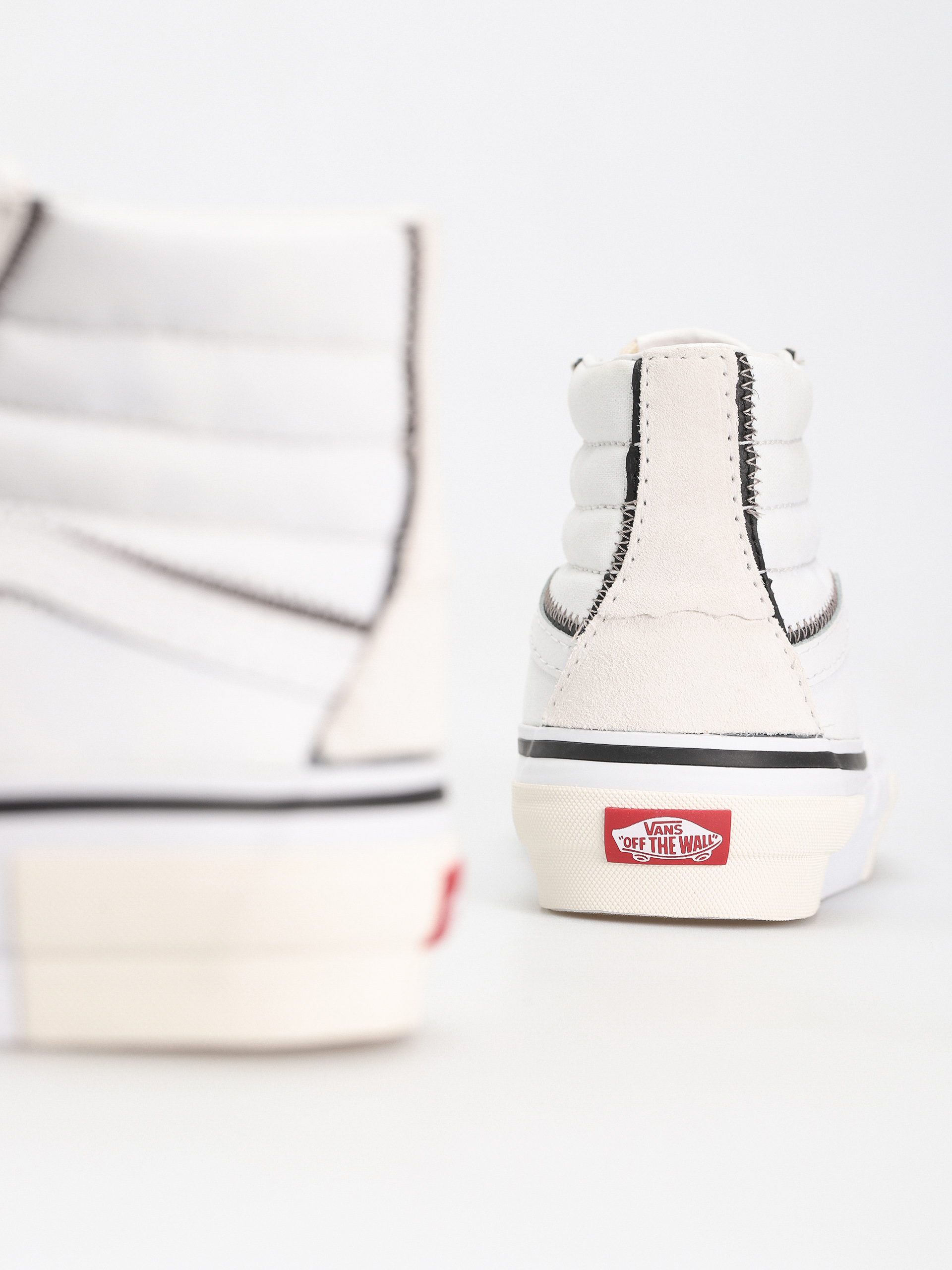 Обувки Vans Sk8 Hi Reconstruct (true white)