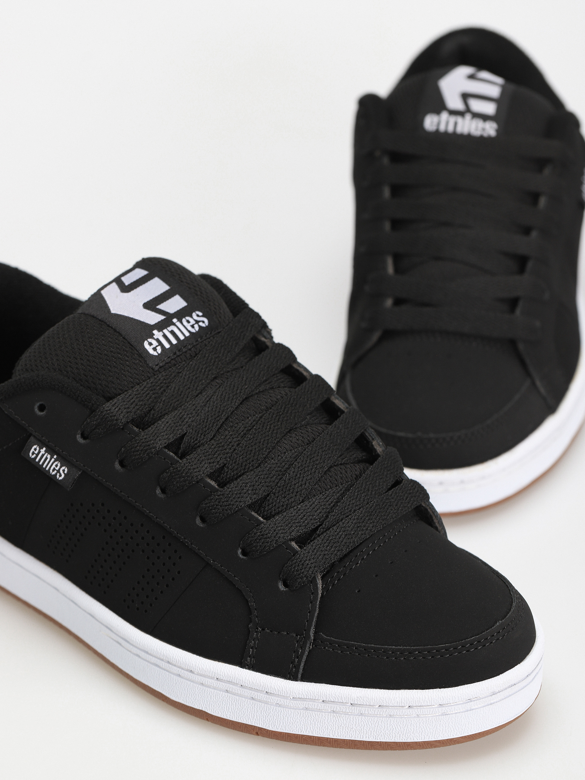 Etnies Обувки Kingpin (black/white/gum)