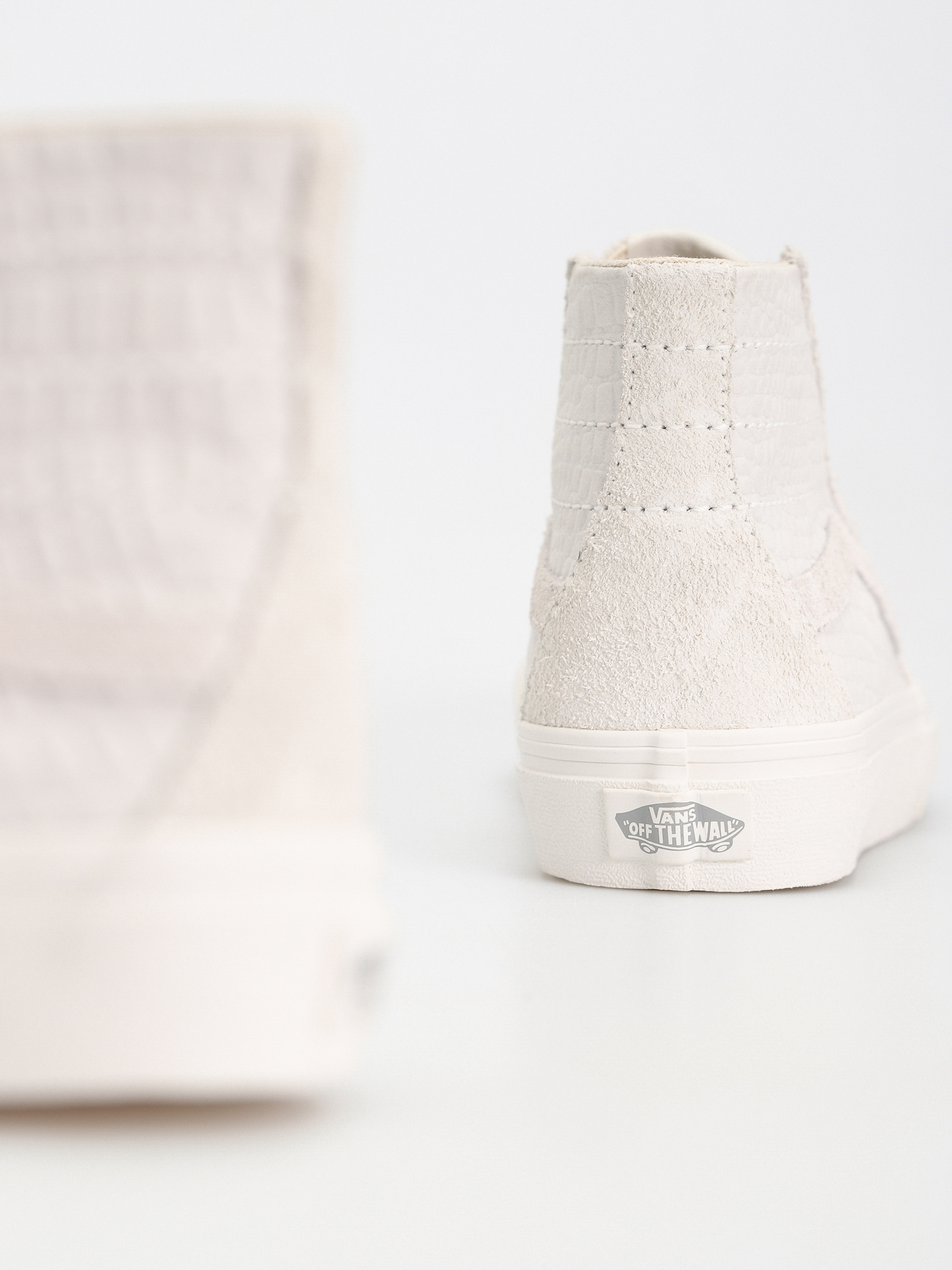 Обувки Vans Sk8 Hi Tapered Vr3 (gray multi)