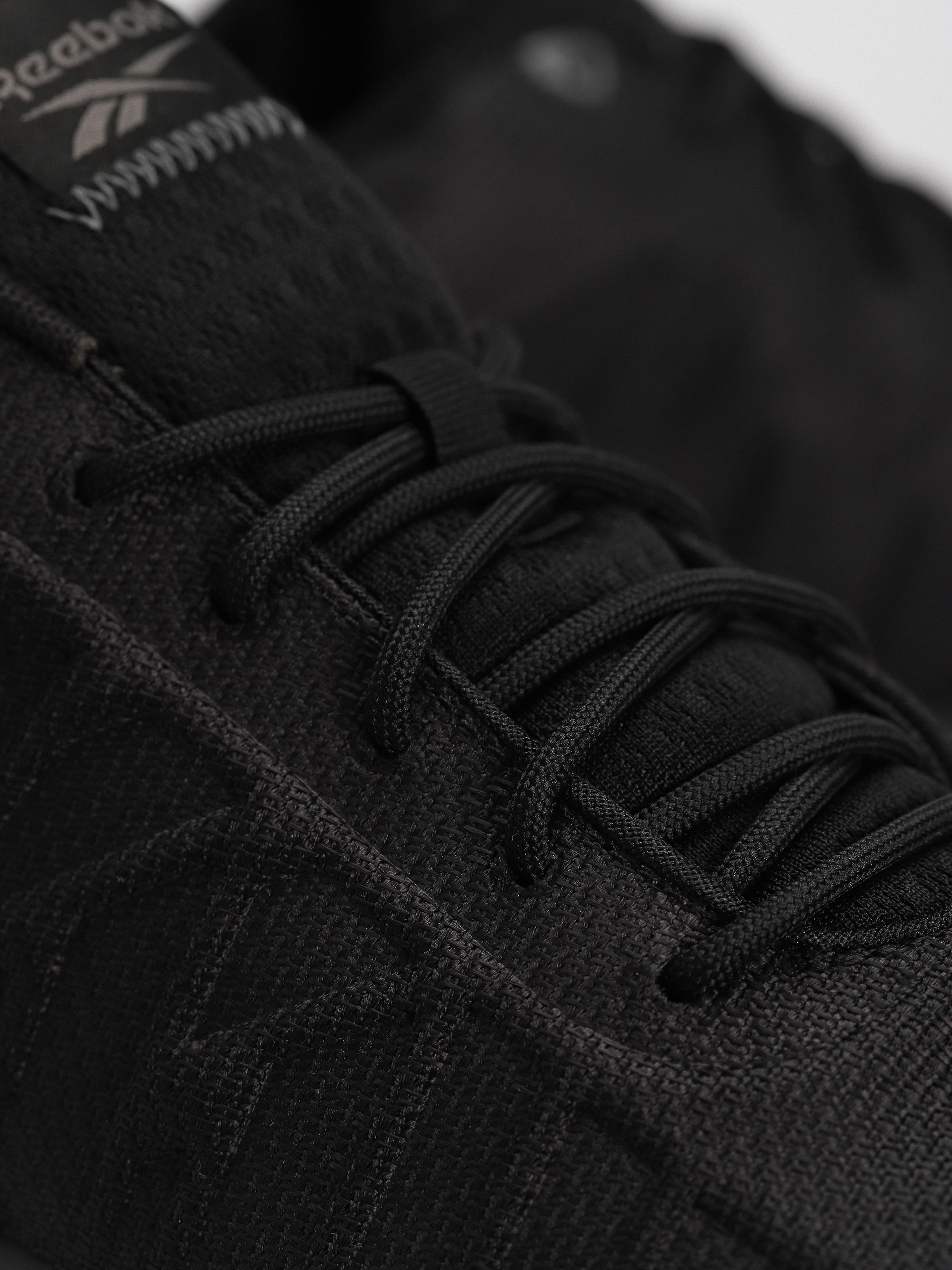 Обувки Reebok Astroride Trail GTX 2.0 (cblack/cblack/pugry4)
