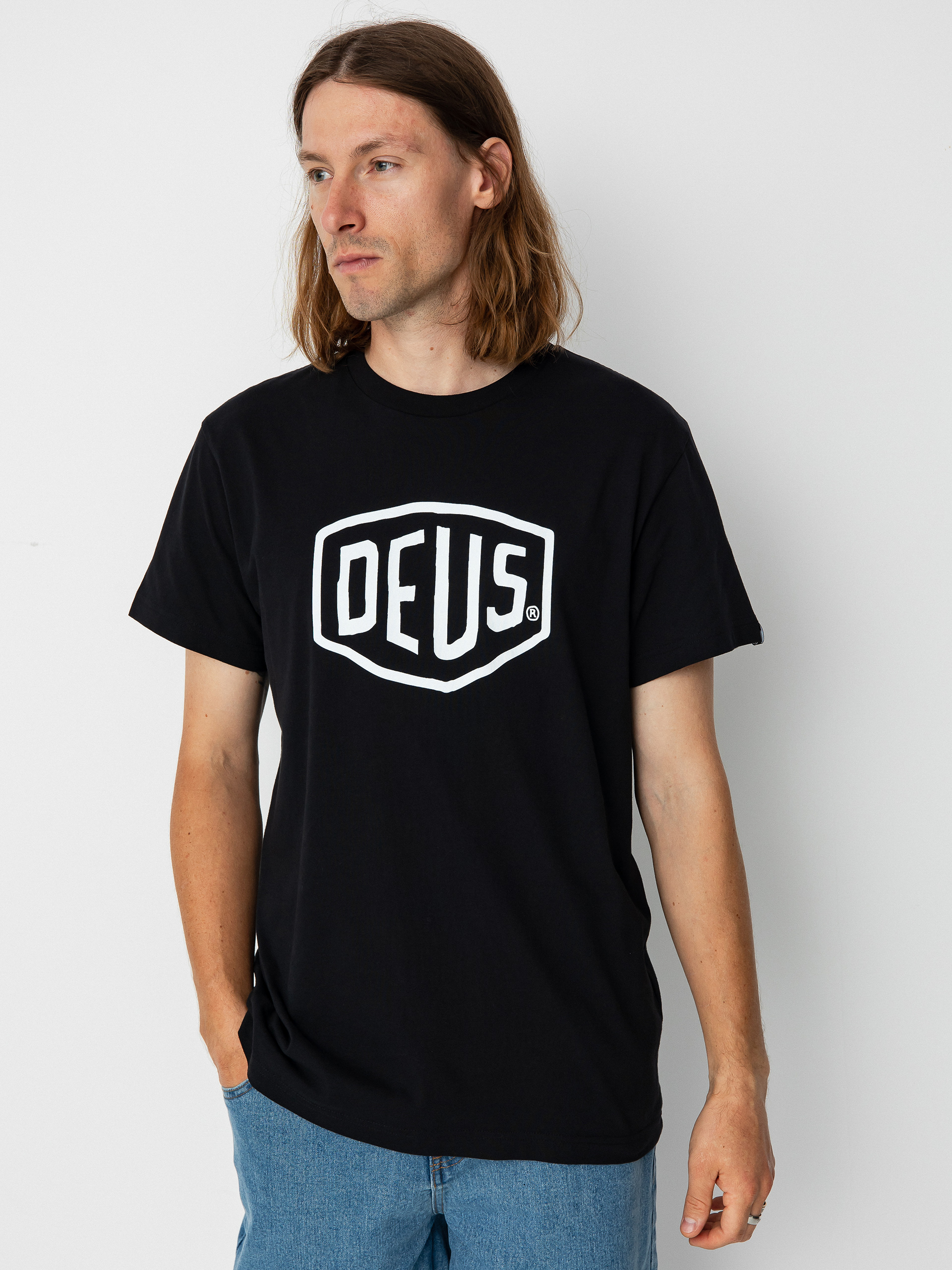 Тениска Deus Ex Machina Shield (black)