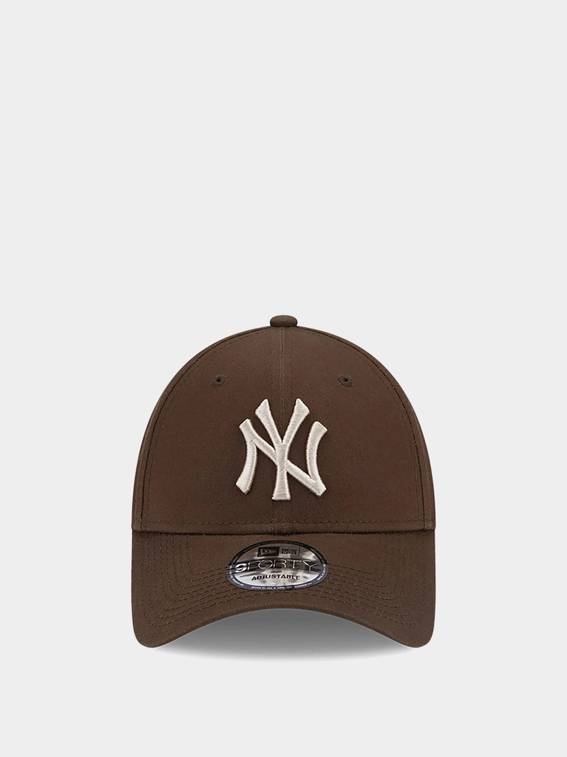 Шапка с козирка New Era League Essential 9Forty New York Yankees (brown/stone)