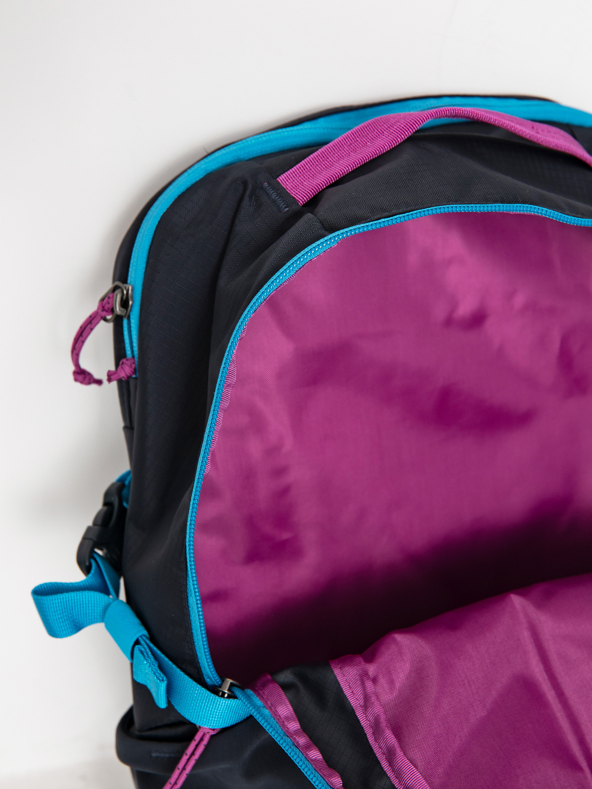 Раница Patagonia Refugio Day Pack 26L (pitch blue)