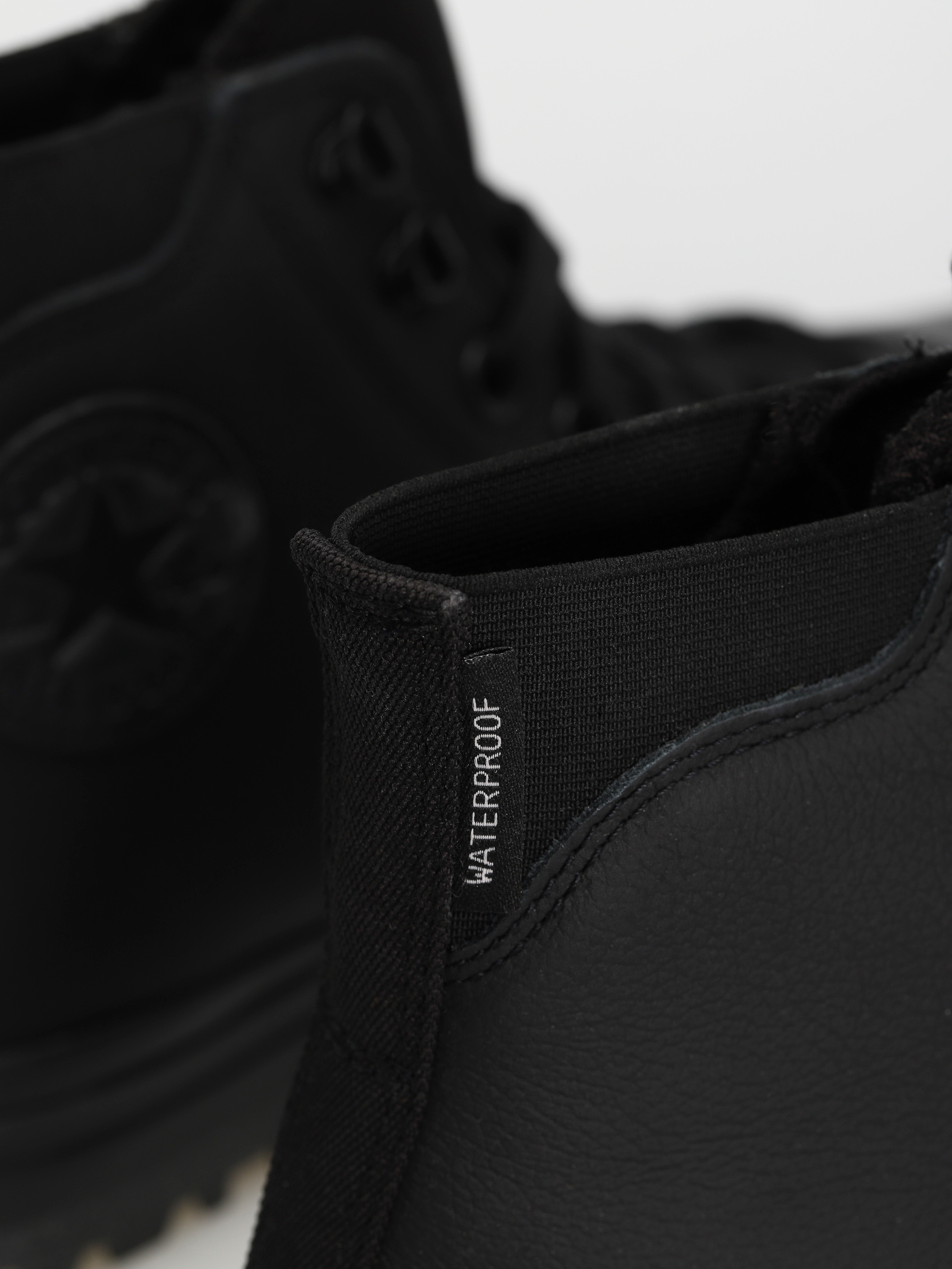 Обувки Converse Chuck Taylor City Trek Wp Hi (black/blackblack)