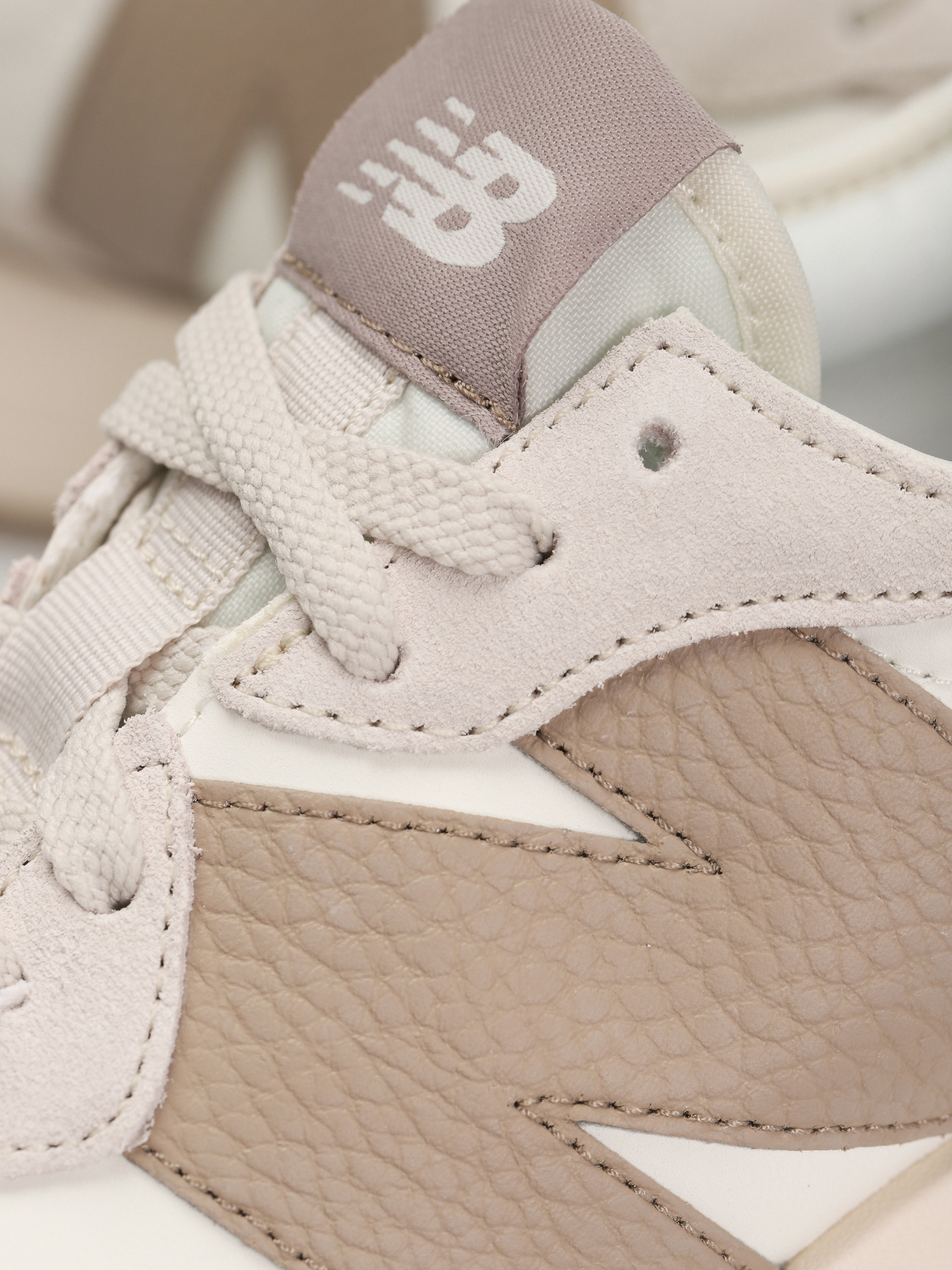 Обувки New Balance 327 (driftwood)