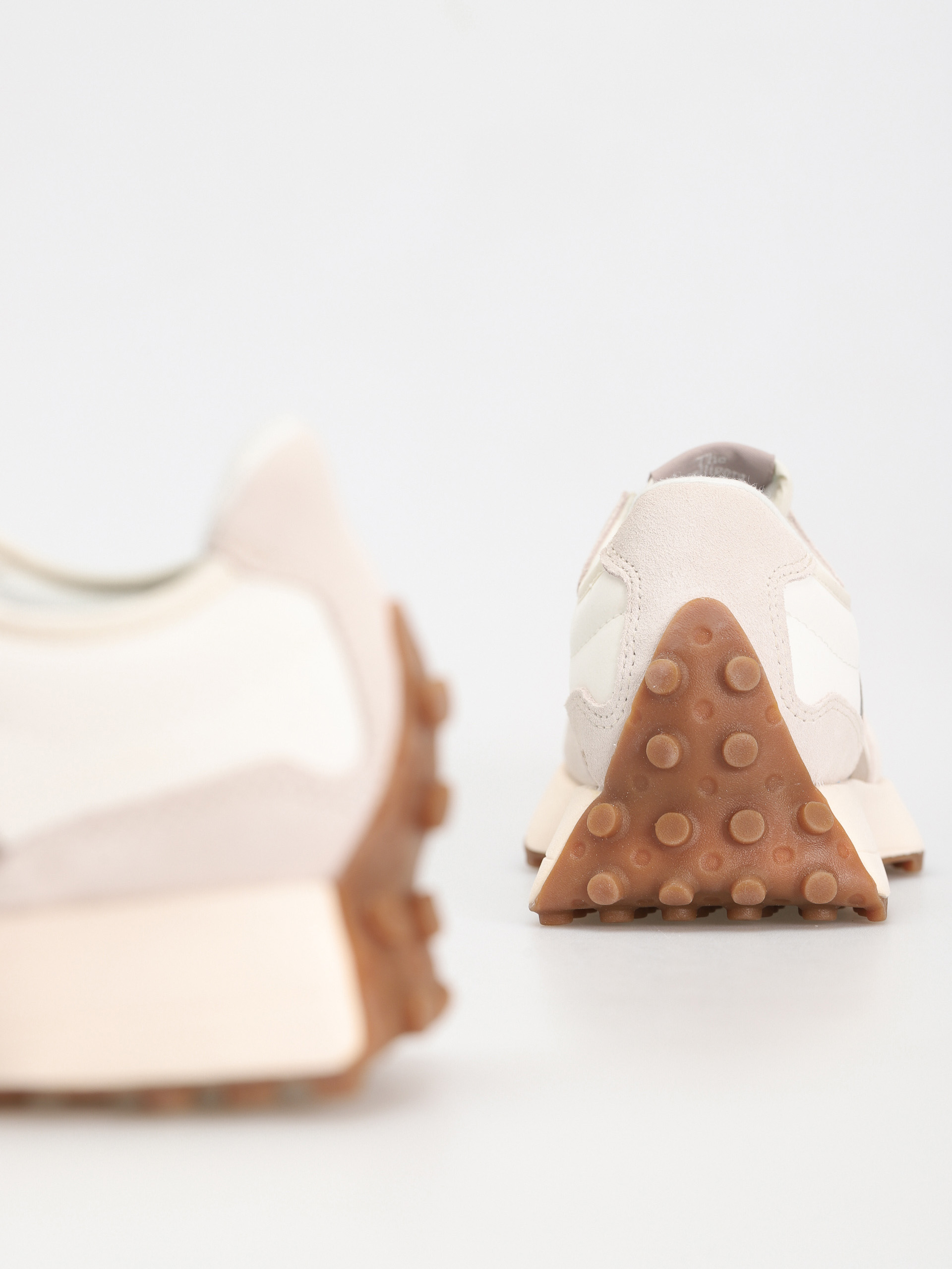 Обувки New Balance 327 (driftwood)