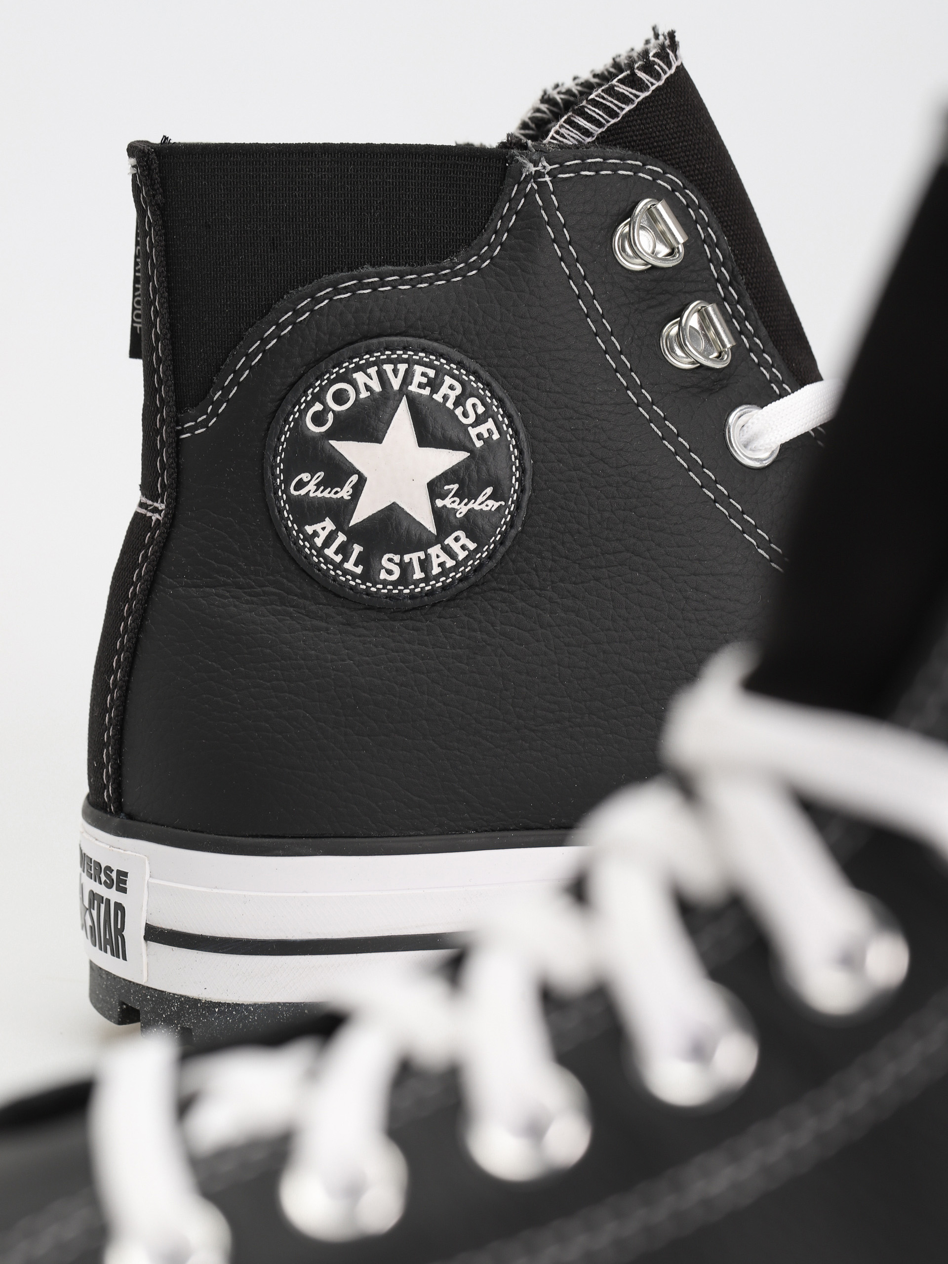 Обувки Converse Chuck Taylor City Trek Wp Hi (black/white/silver)