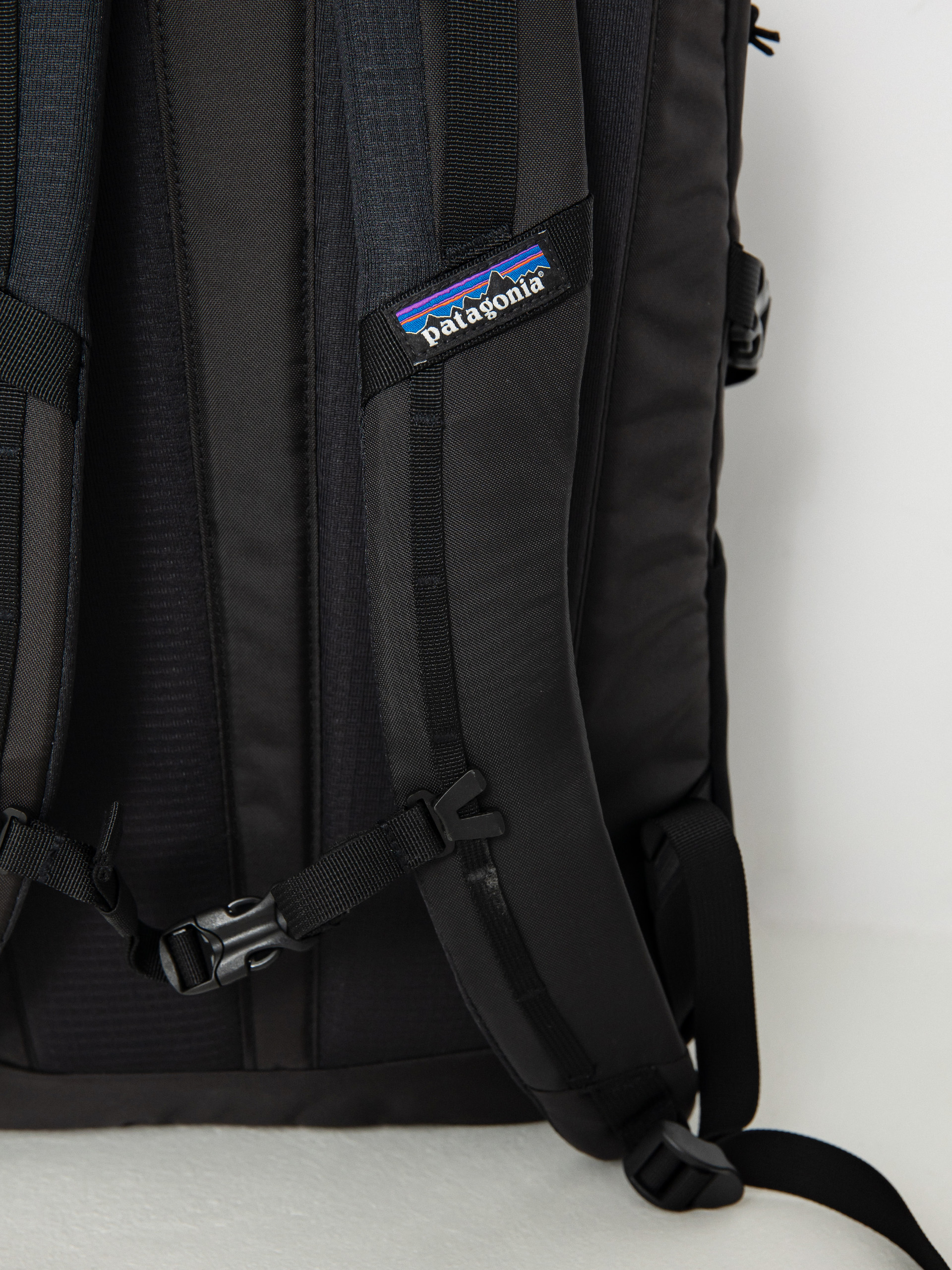 Раница Patagonia Refugio Day Pack 30L (black)