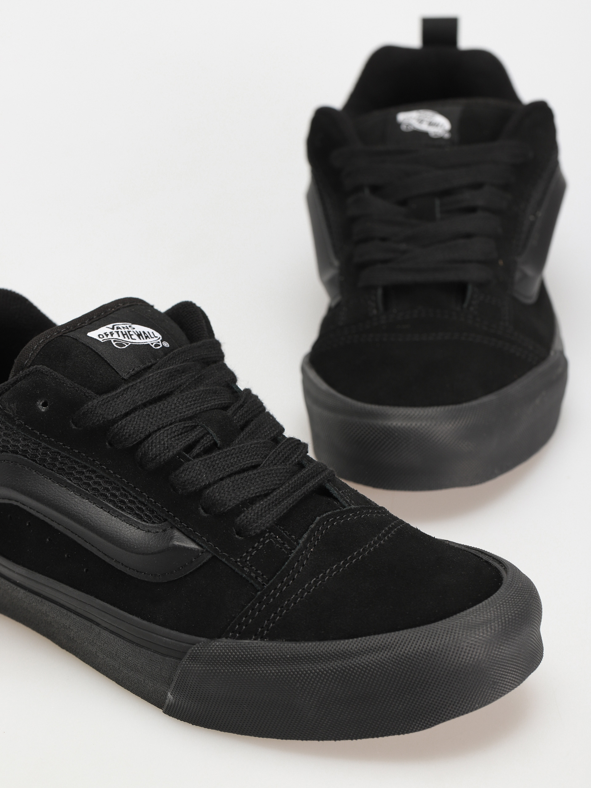 Обувки Vans Knu Skool (black/black)