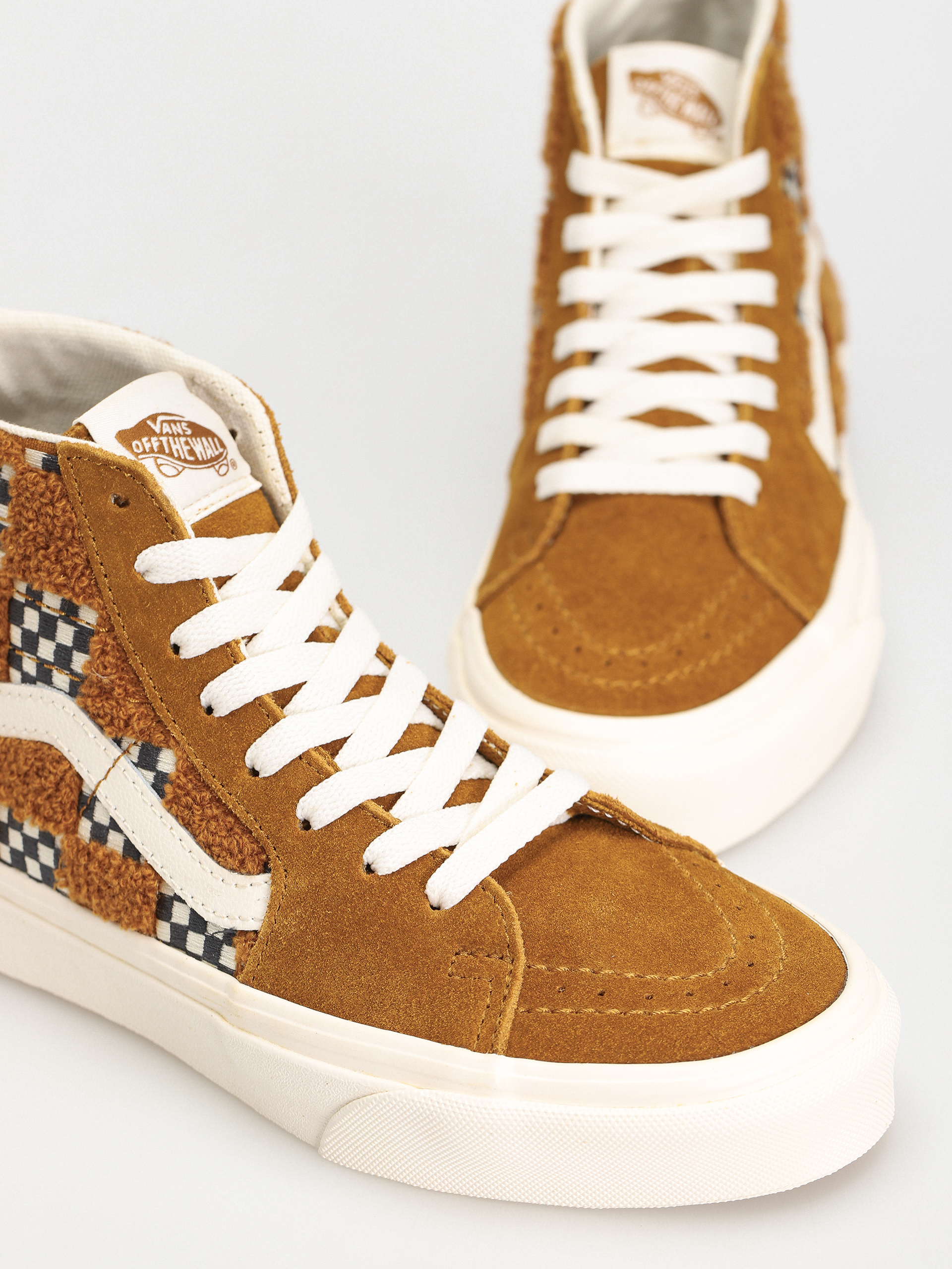Обувки Vans Sk8 Hi Tapered (tufted check golden brown)