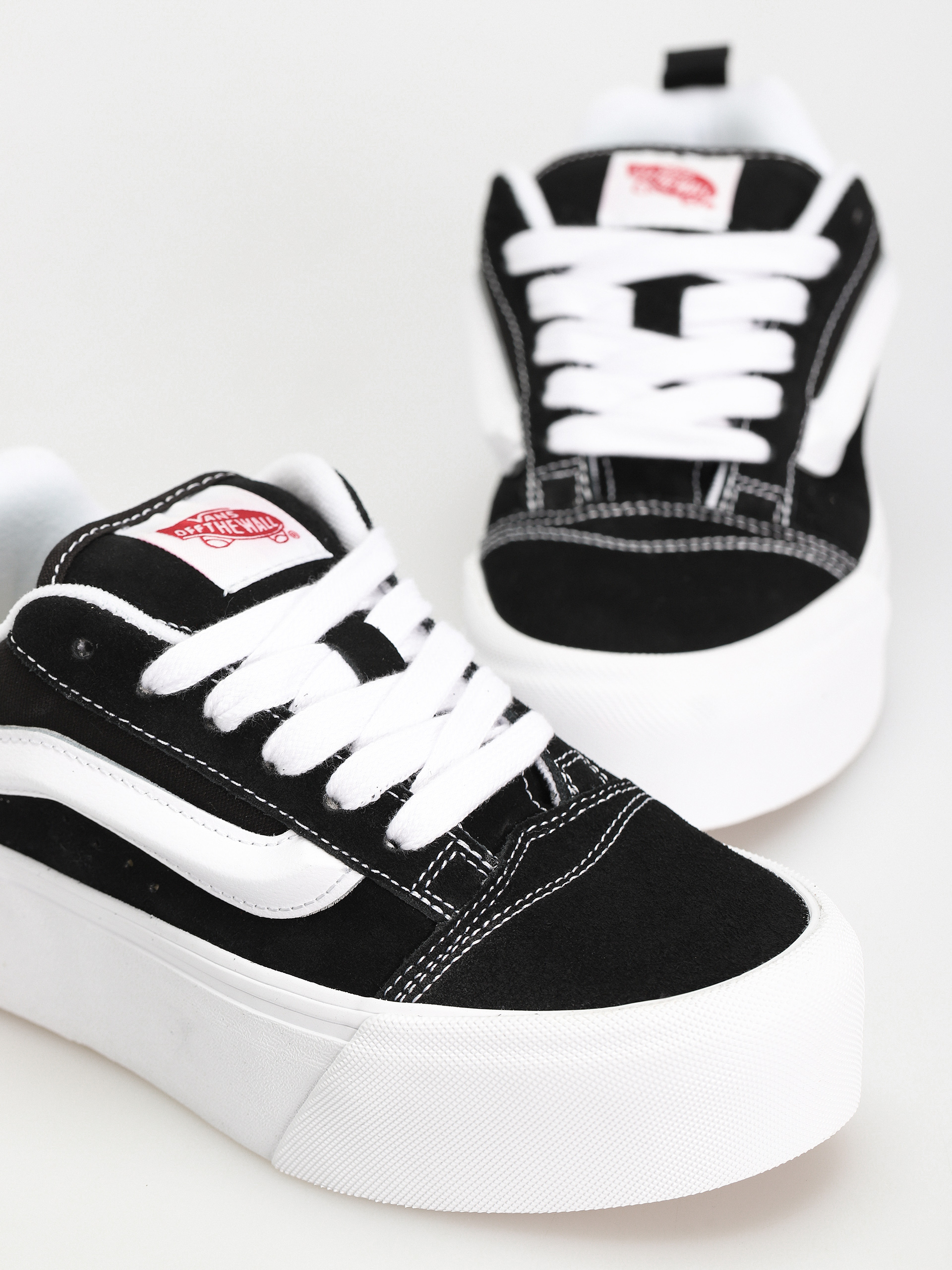 Обувки Vans Knu Stack (black/true white)
