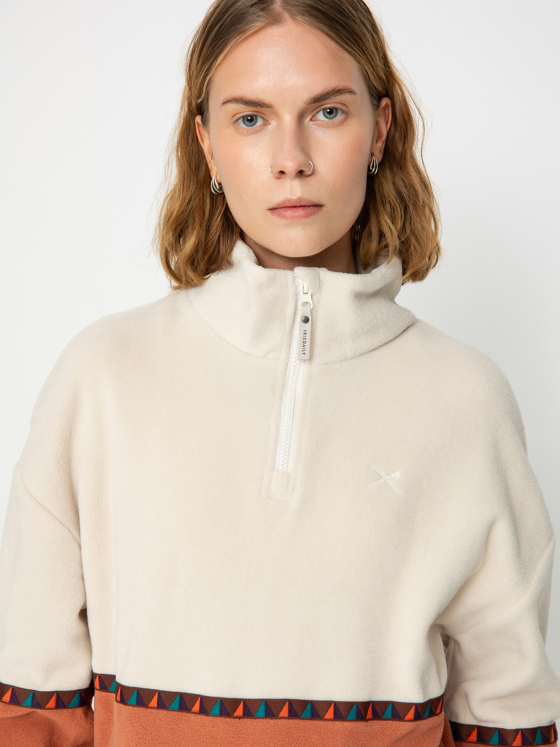 Дамски Поларени суитшърти Iriedaily Holina (cedar wood)