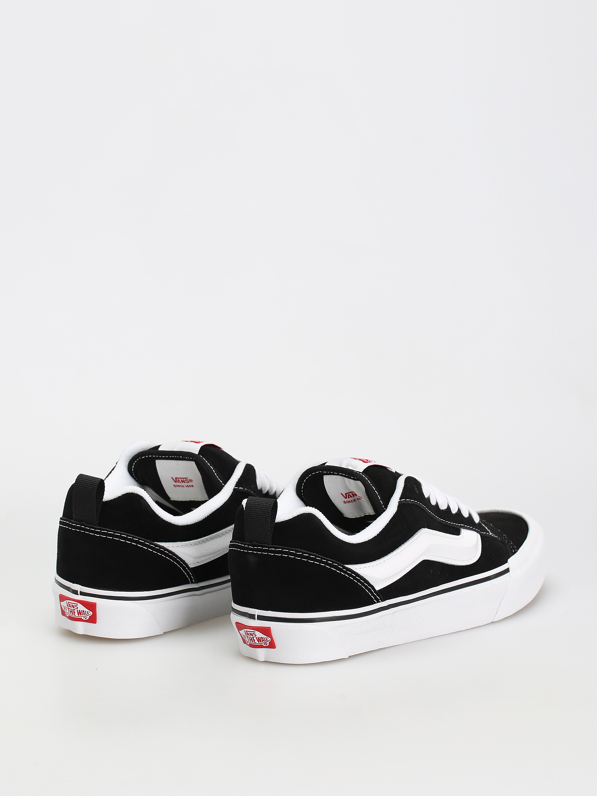 Обувки Vans Knu Skool (black/true white)