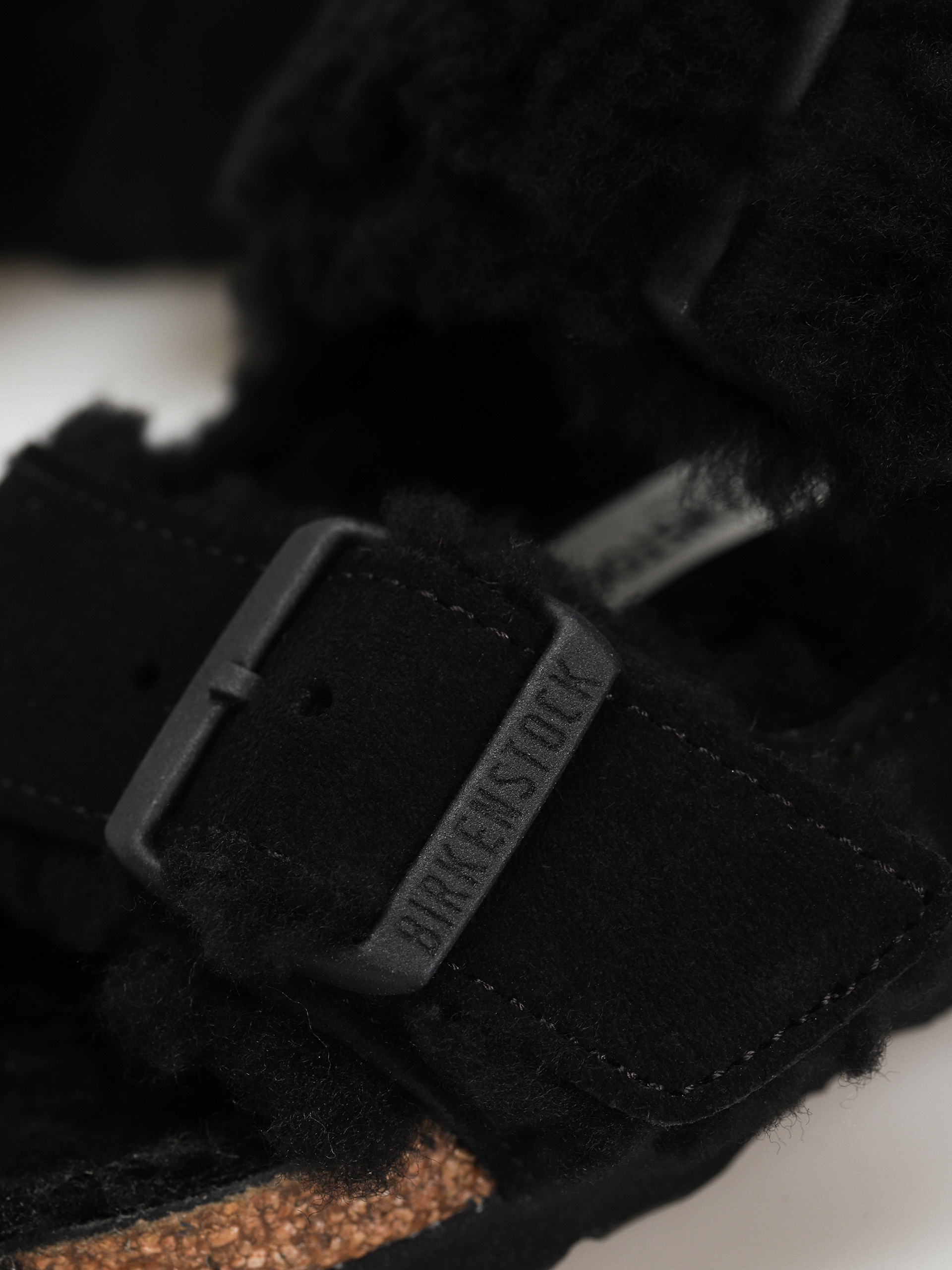 Чехли Birkenstock Arizona Split Teddy Parts Rivet Logo Suede Leather/Fur Narrow Wmn (black)