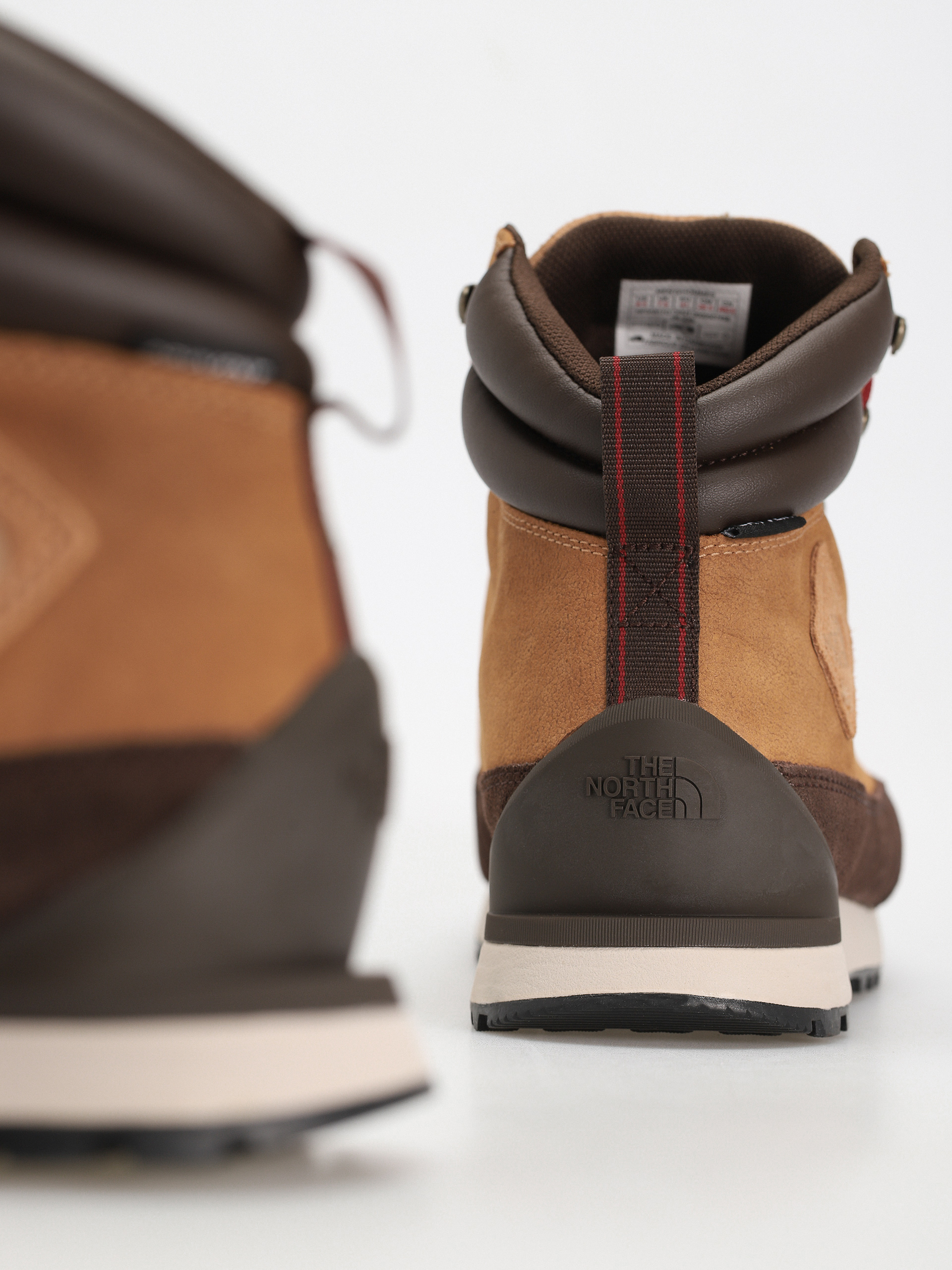 Обувки The North Face Back To Berkeley Iv Leather Wp (almond butter/demtssbrn)