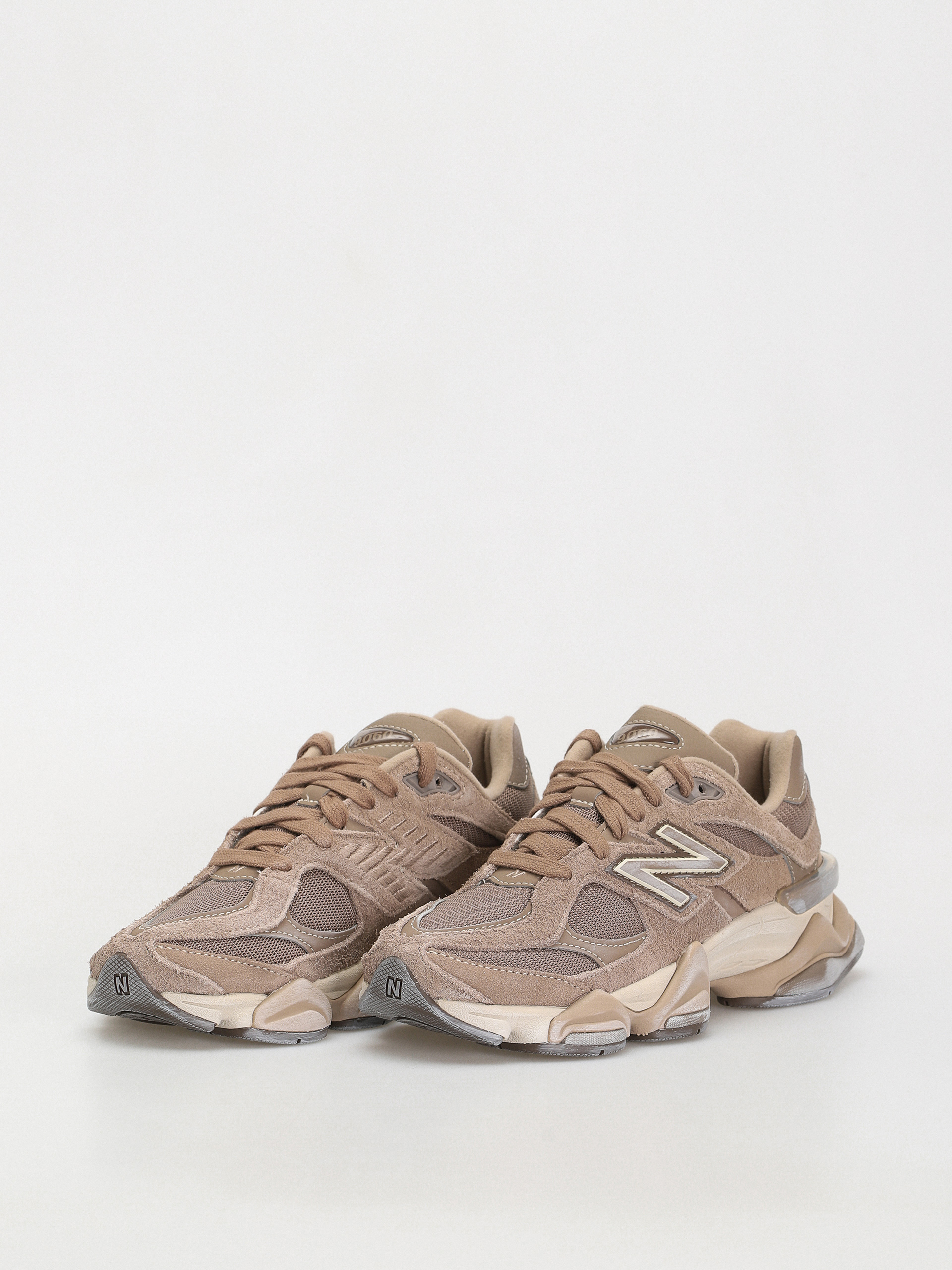 Обувки New Balance 9060 (mushroom)