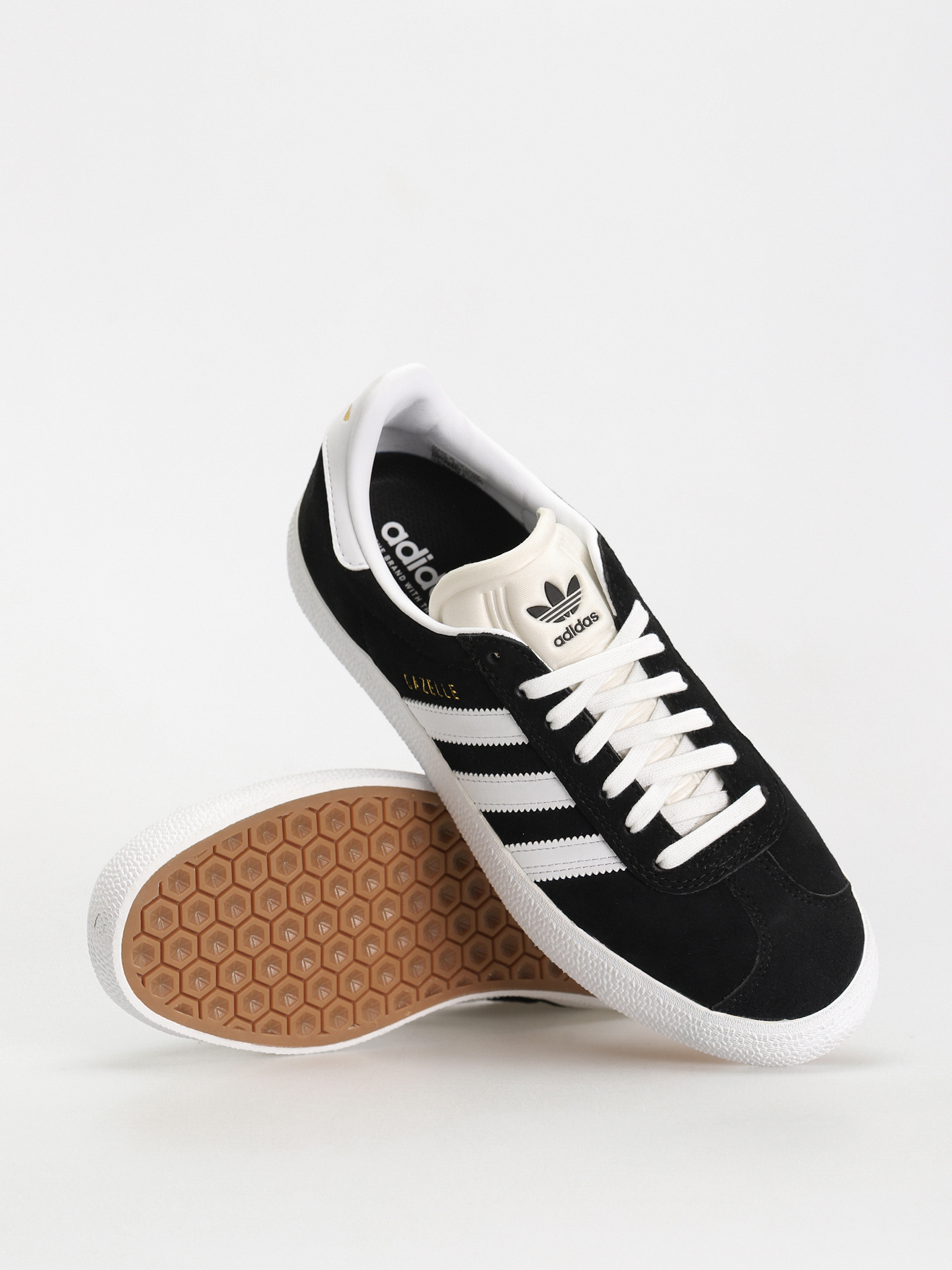 Обувки adidas Gazelle ADV (core black/cloud white/gold metallic)