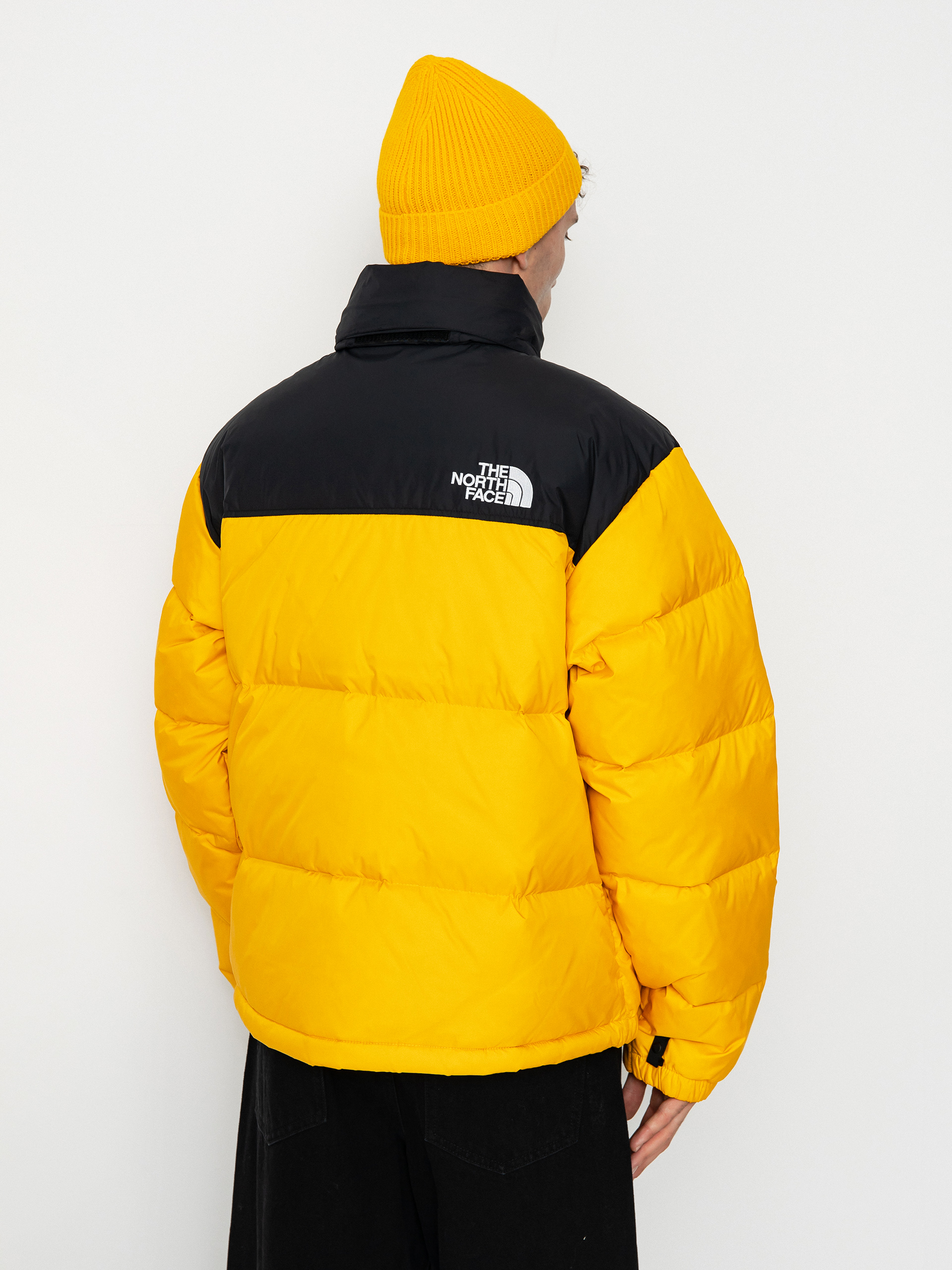 Яке The North Face 1996 Retro Nuptse (summit gold/tnf black)