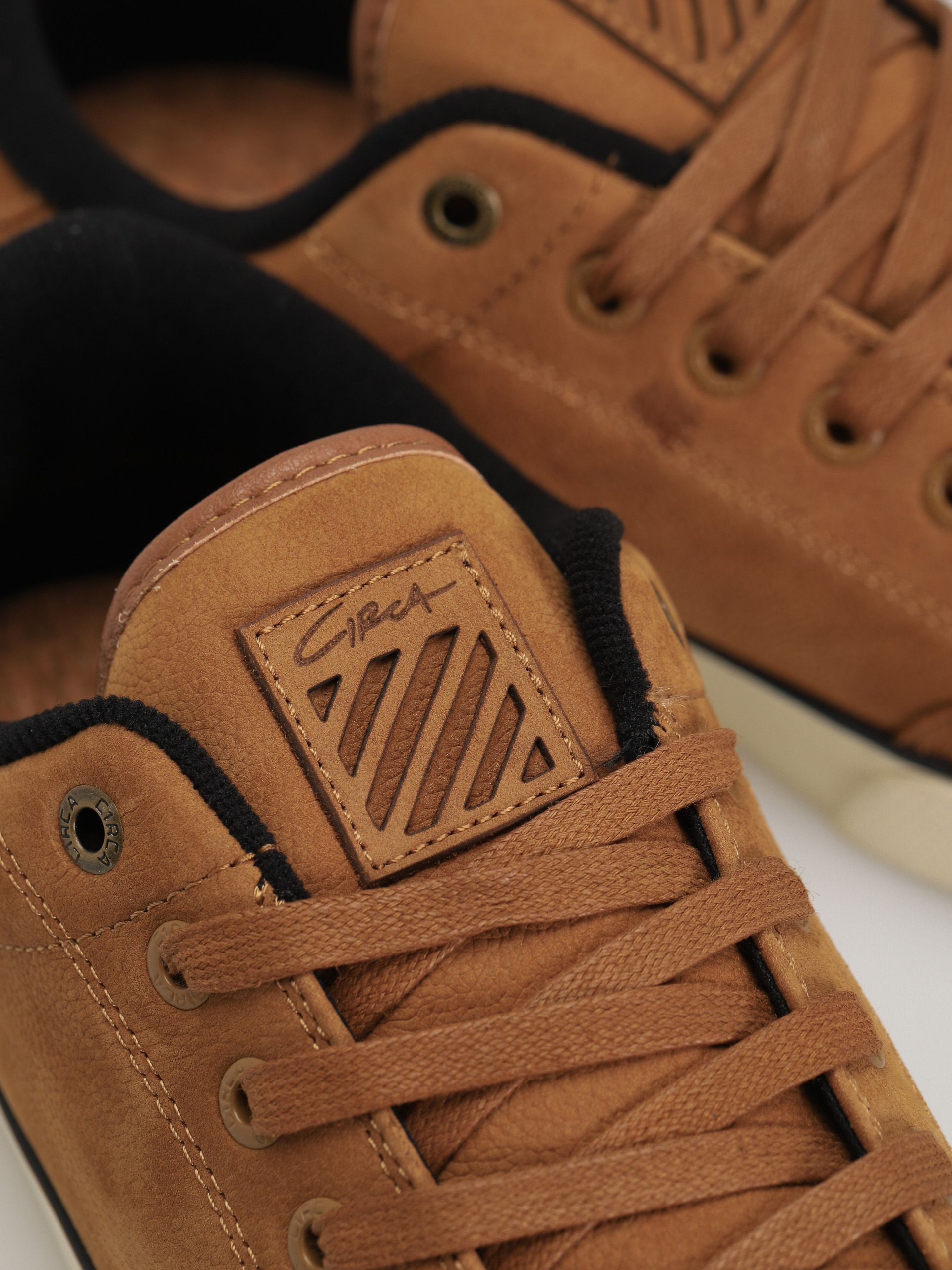 Обувки Circa Al 50 Se (ochre/black/off white)