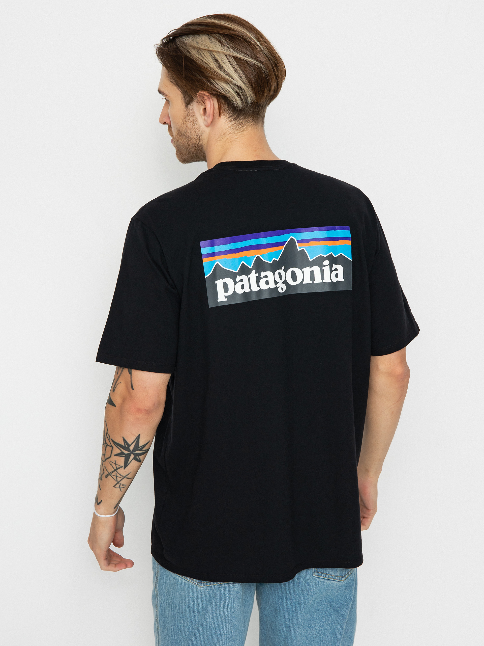 u0422u0435u043du0438u0441u043au0430 Patagonia P6 Logo Responsibili (black)