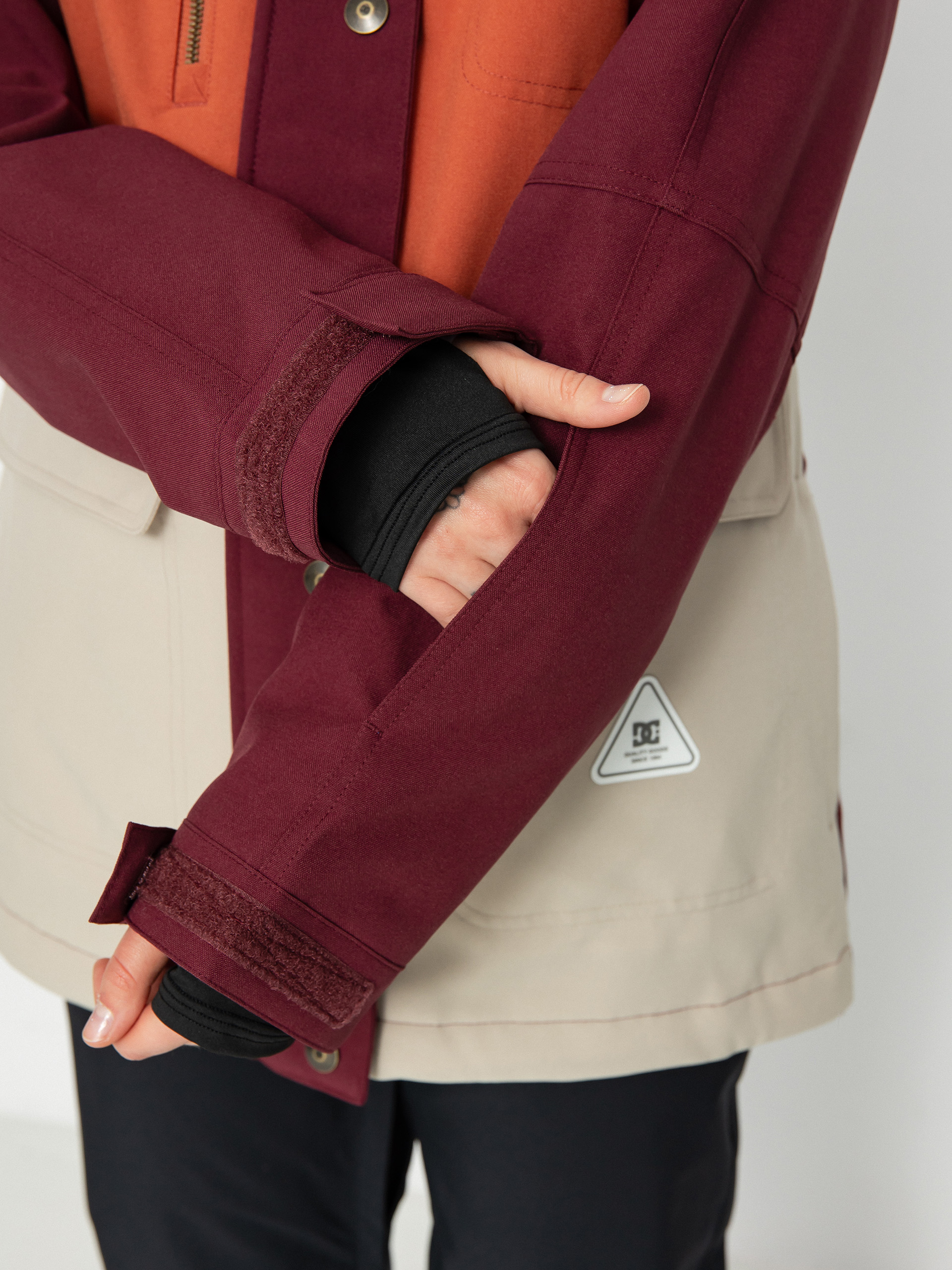 Дамска Сноуборд яке DC Liberate (tawny port)