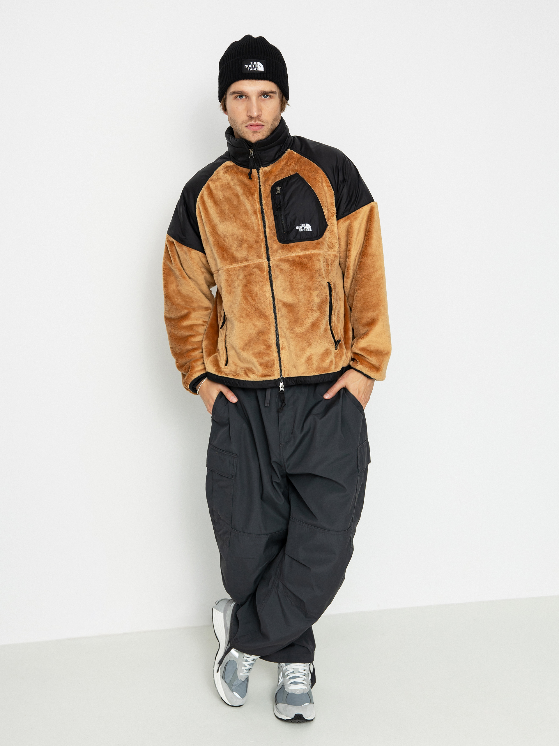 Яке The North Face Versa Velour (almond butter/tnf black)