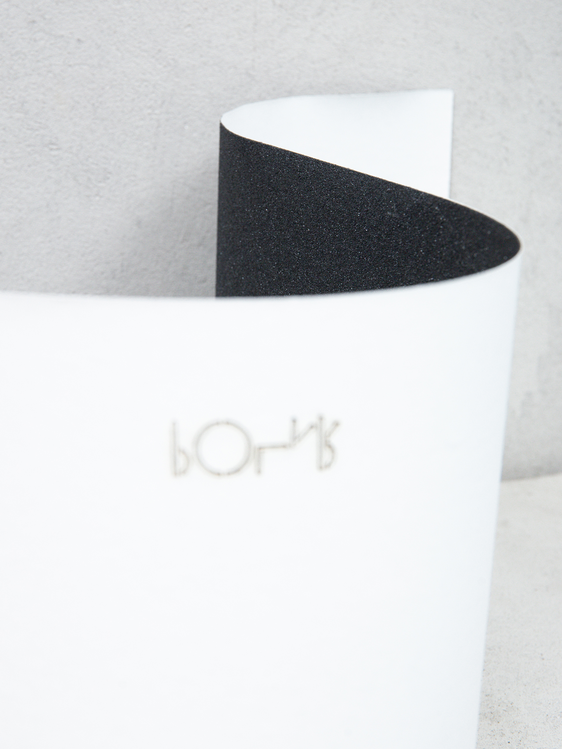 Шкурка Polar Skate Vertical Polar Script (black)