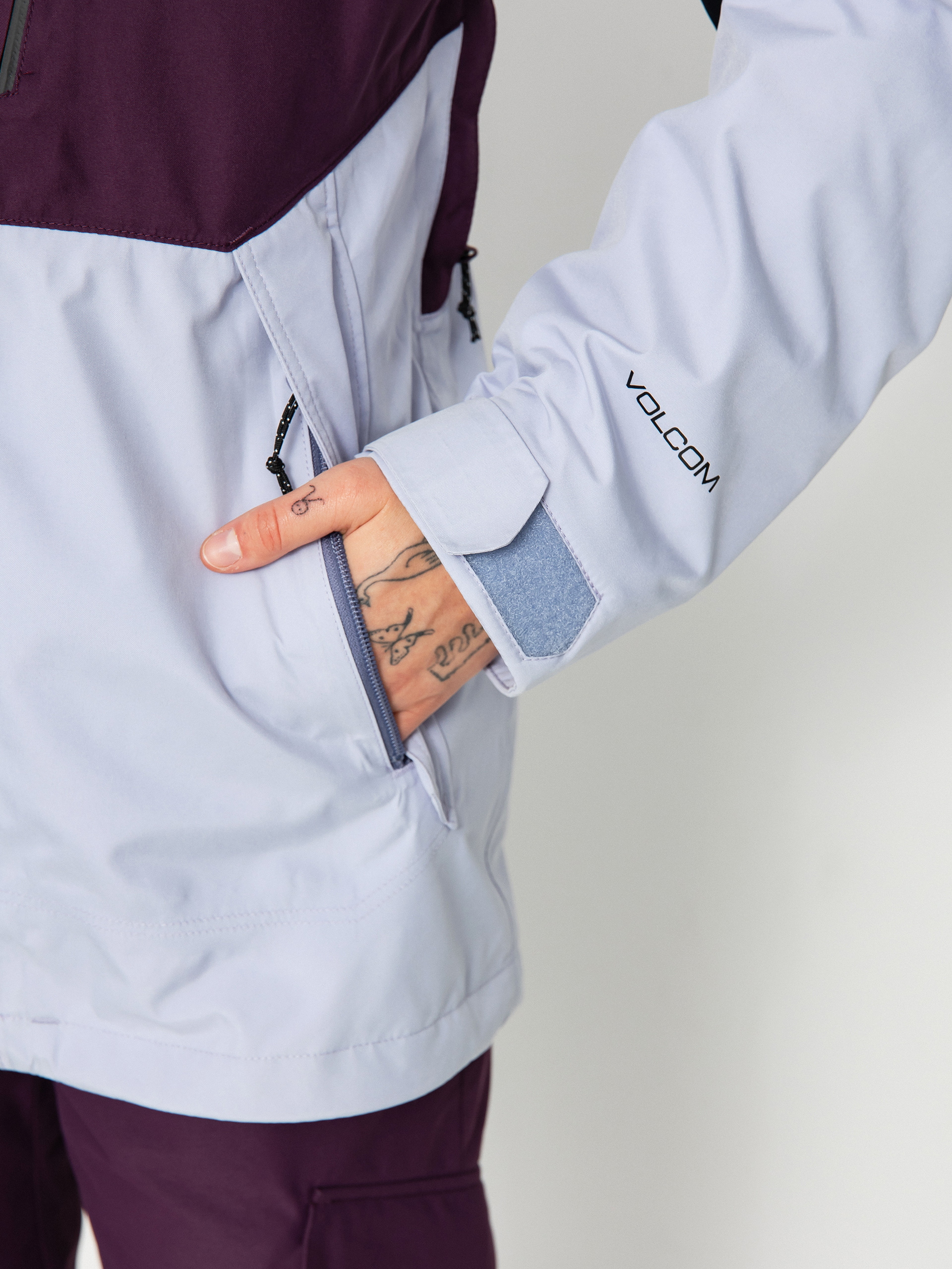 Дамска Сноуборд яке Volcom V.Co Aris Gore Tex (blackberry)