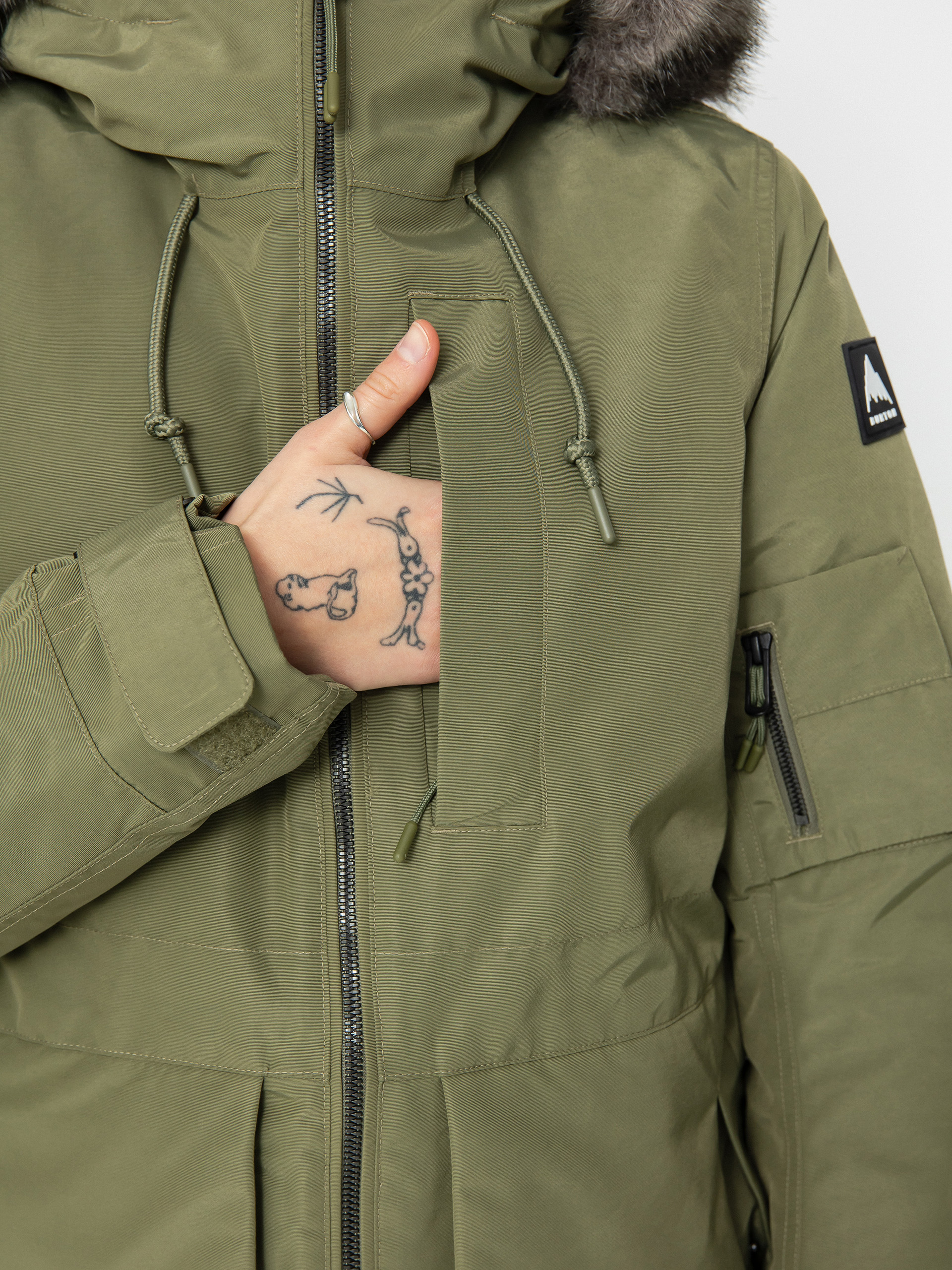 Дамска Сноуборд яке Burton Saxton Parka (forest moss)