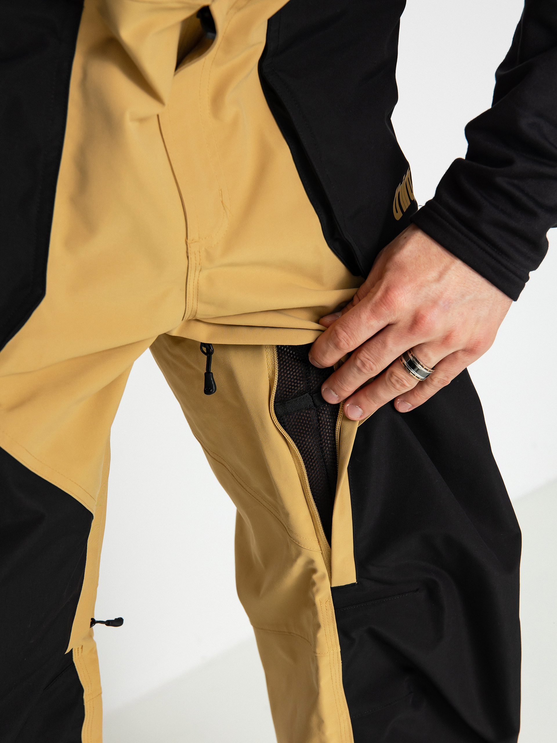 Мъжко Сноуборд панталони ThirtyTwo Basement Bib (black/tan)