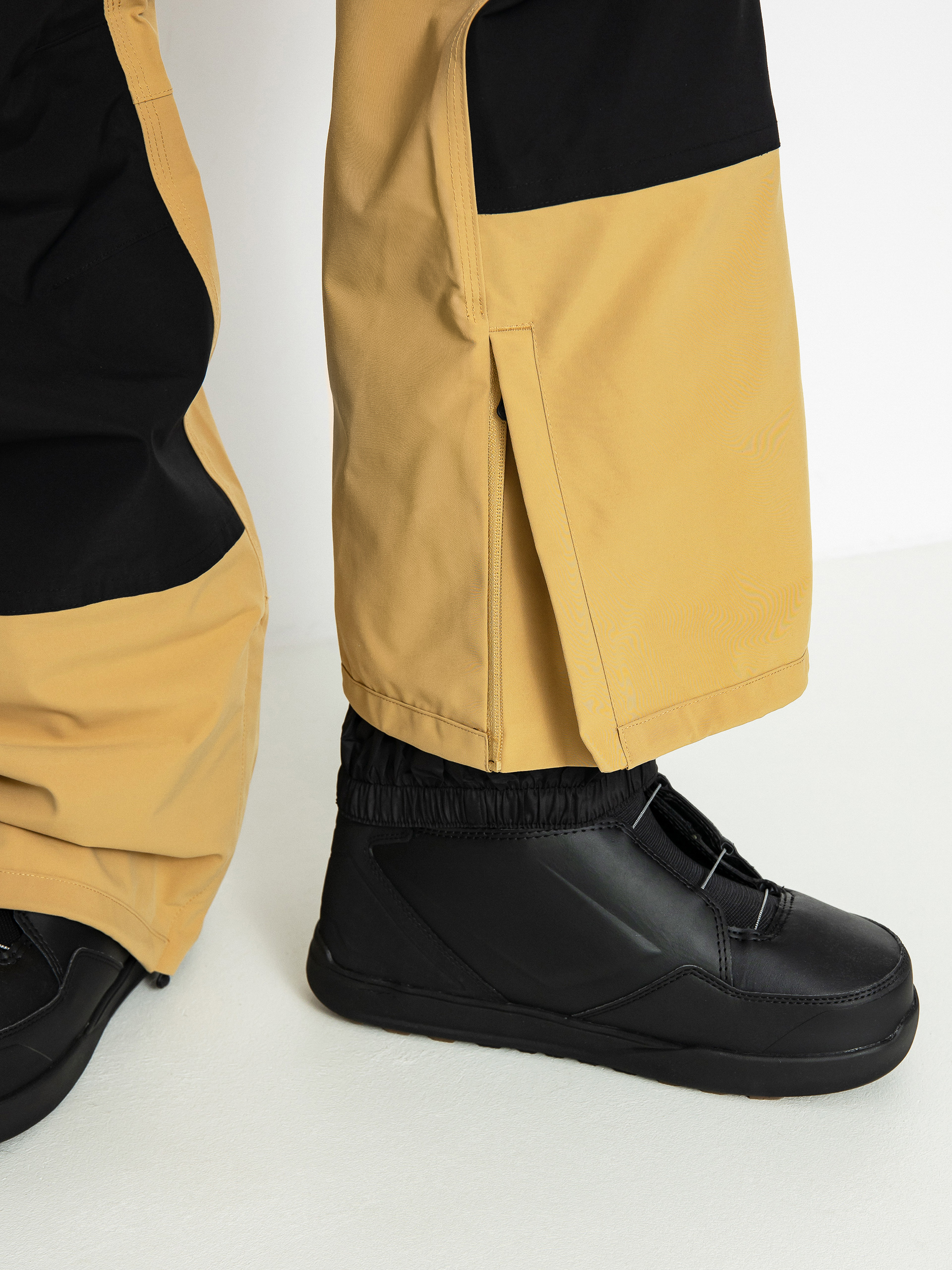 Мъжко Сноуборд панталони ThirtyTwo Basement Bib (black/tan)