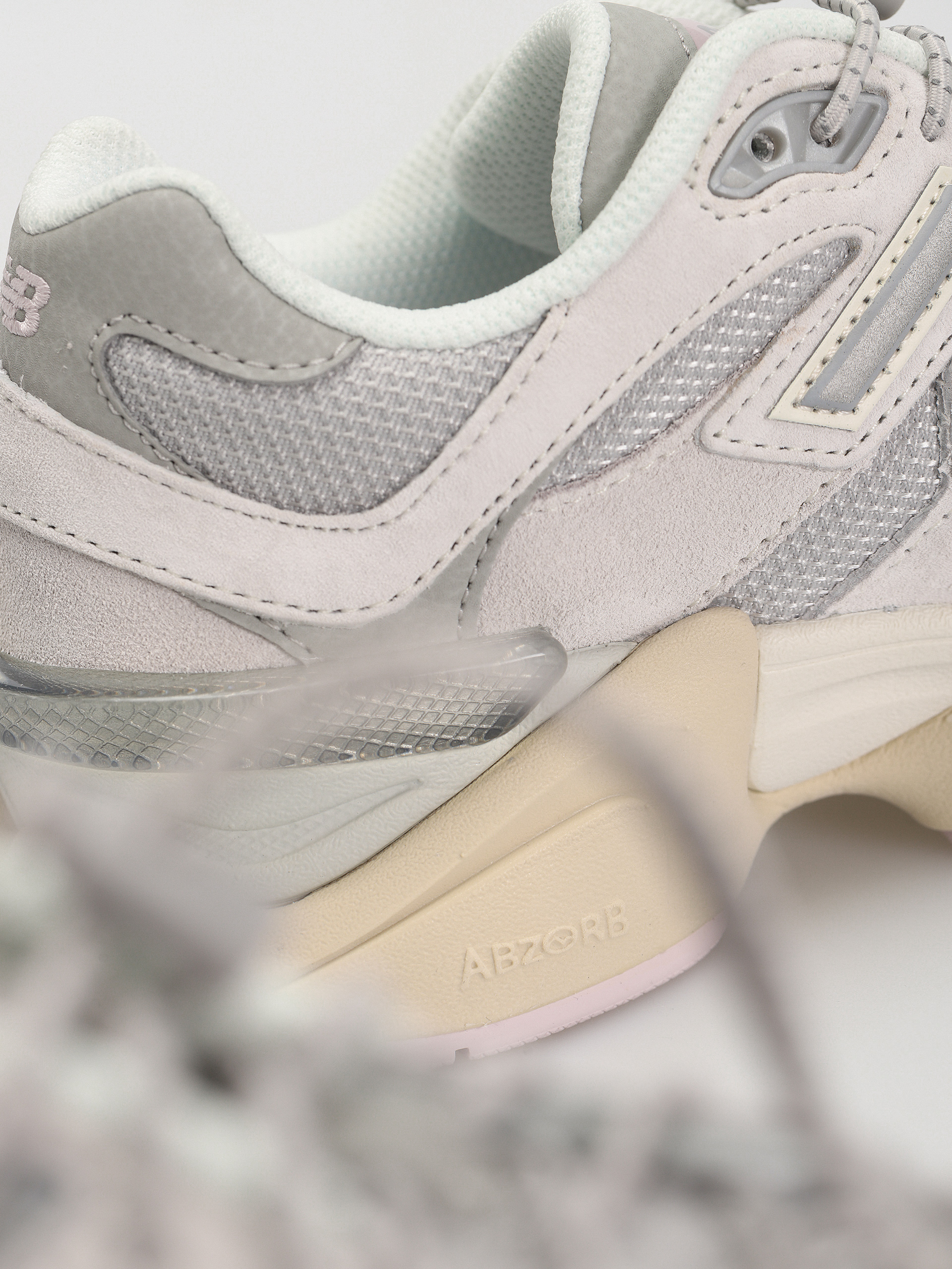 Обувки New Balance 9060 (grey matter)