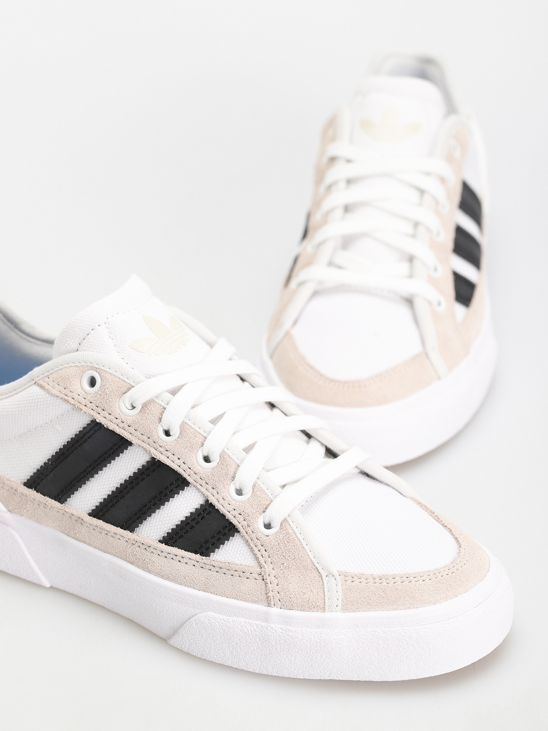 Обувки adidas Court TNS Premiere (crywht/cblack/ftwwht)